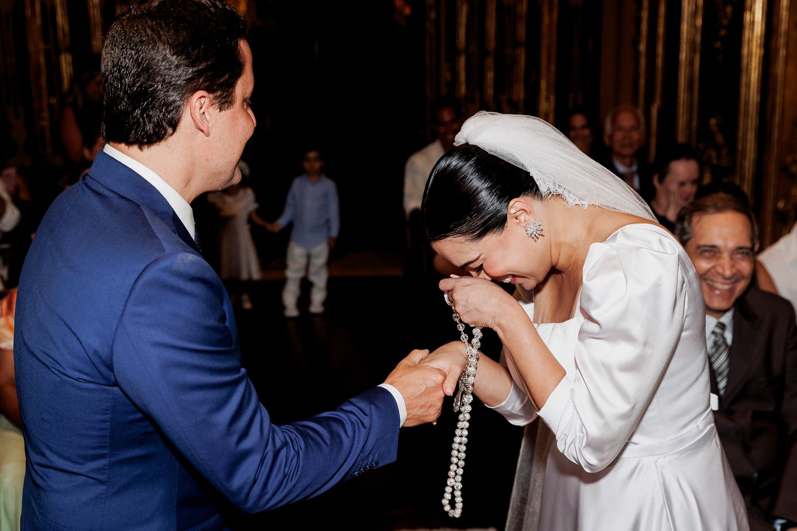 Mini Wedding no Mosteiro de São Bento: o casamento intimista de Larissa e Guilherme - 2 - 39