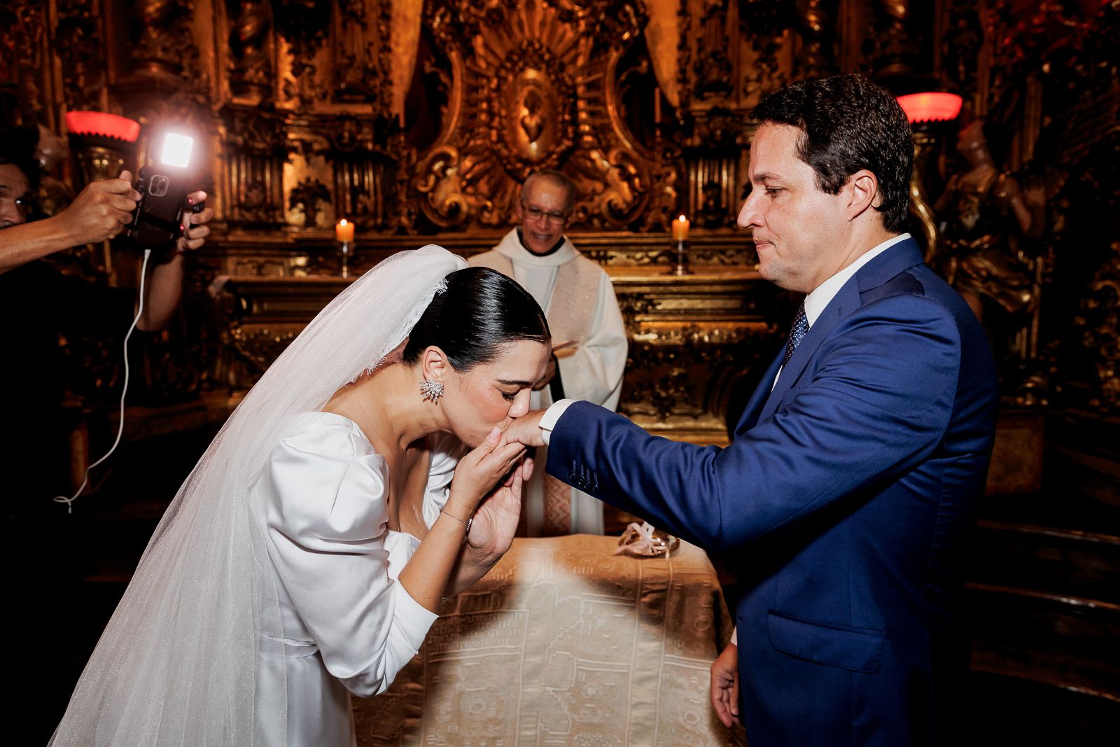 Mini Wedding no Mosteiro de São Bento: o casamento intimista de Larissa e Guilherme - 2 - 45