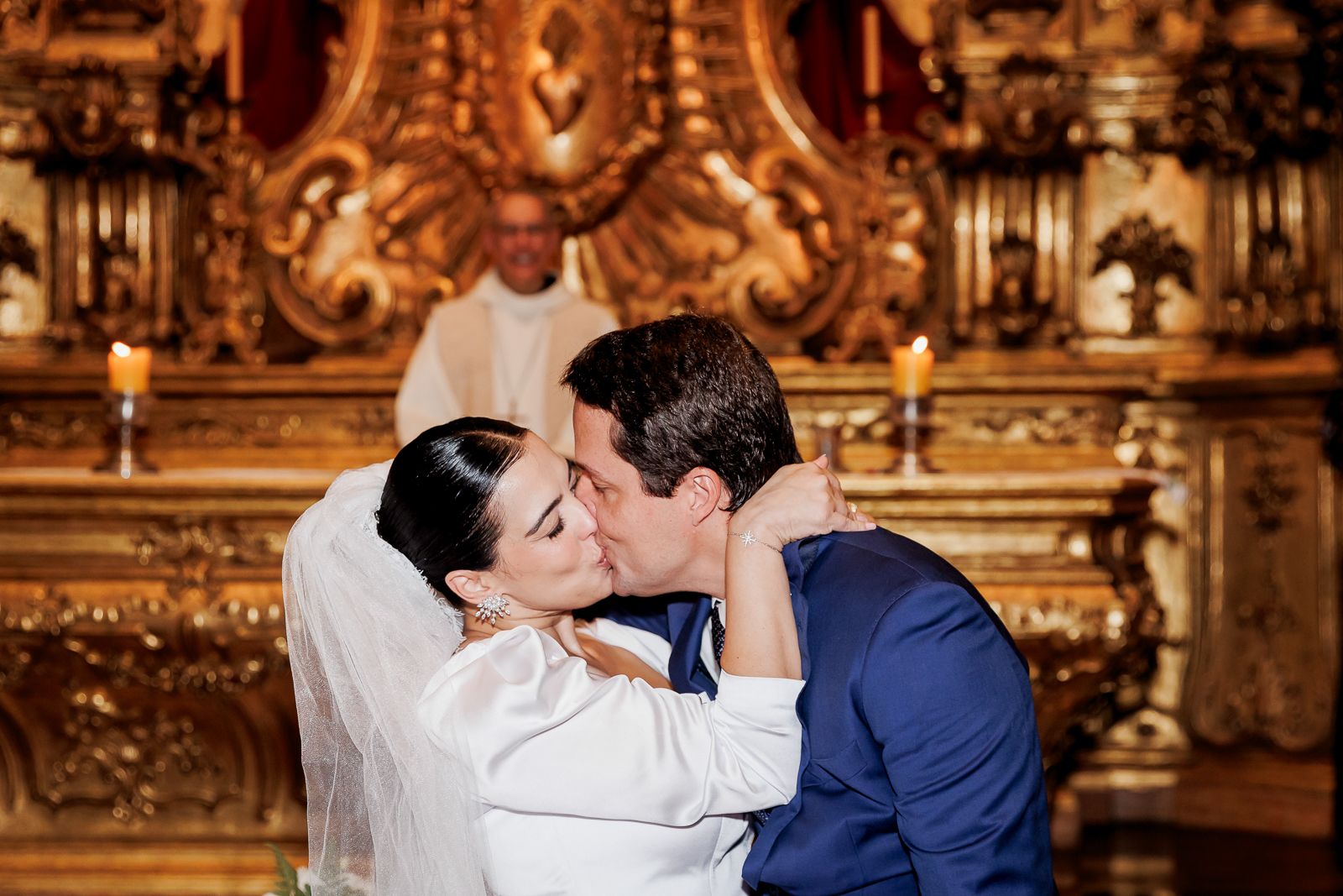 Mini Wedding no Mosteiro de São Bento: o casamento intimista de Larissa e Guilherme - 2 - 59