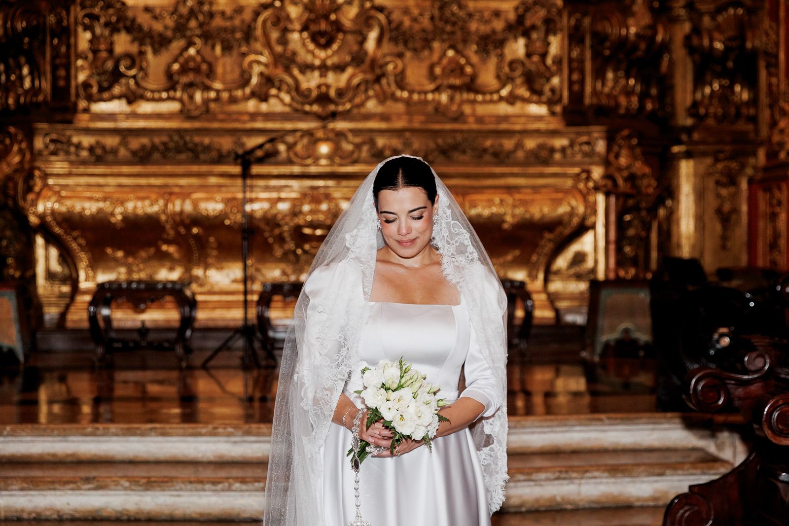 Mini Wedding no Mosteiro de São Bento: o casamento intimista de Larissa e Guilherme - 2 - 64