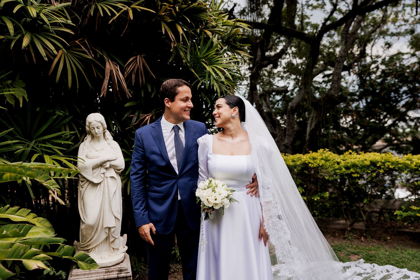 Mini Wedding no Mosteiro de São Bento: o casamento intimista de Larissa e Guilherme - 2 - 69