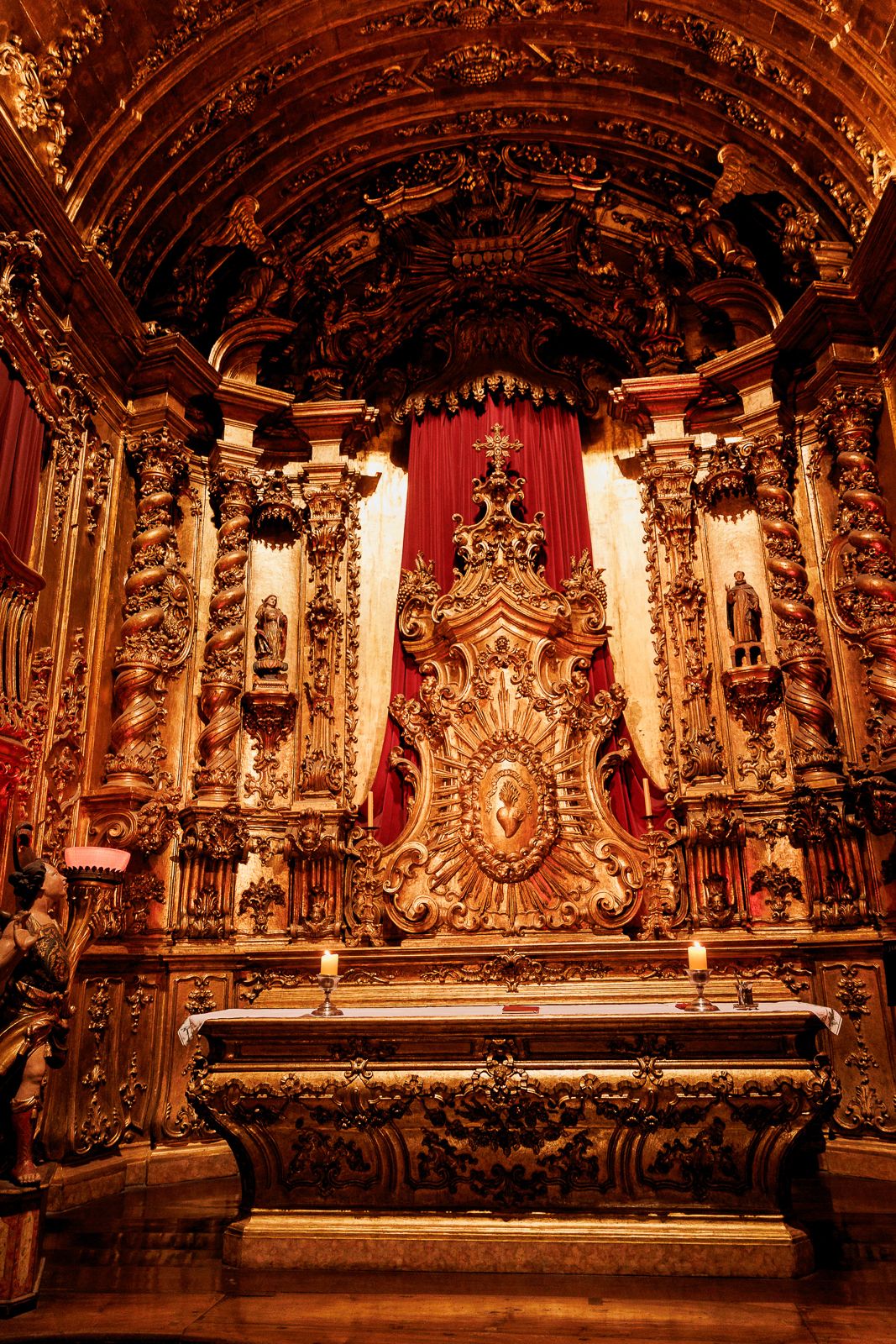 Mini Wedding no Mosteiro de São Bento: o casamento intimista de Larissa e Guilherme - 2 - 7