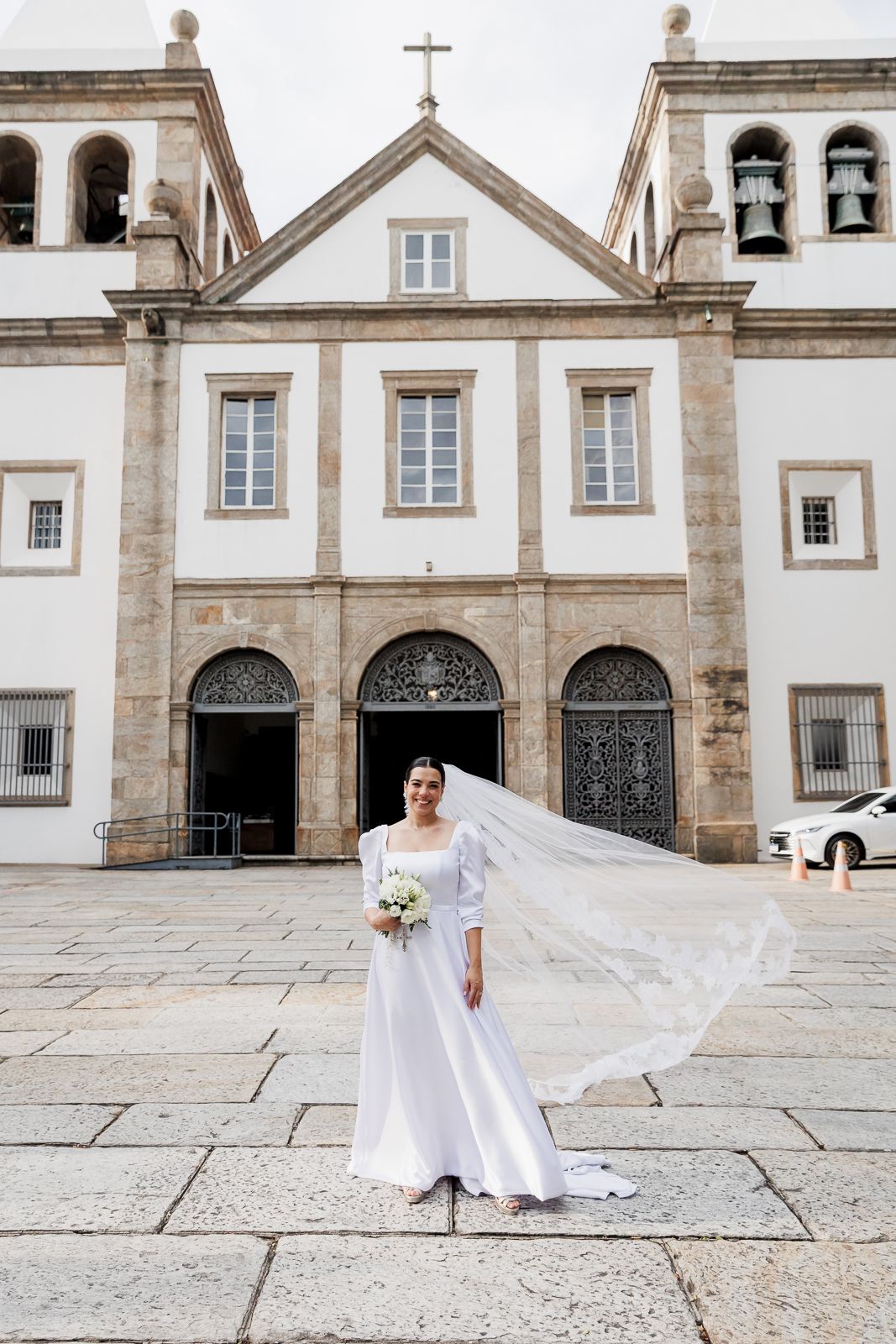 Mini Wedding no Mosteiro de São Bento: o casamento intimista de Larissa e Guilherme - 2 - 91