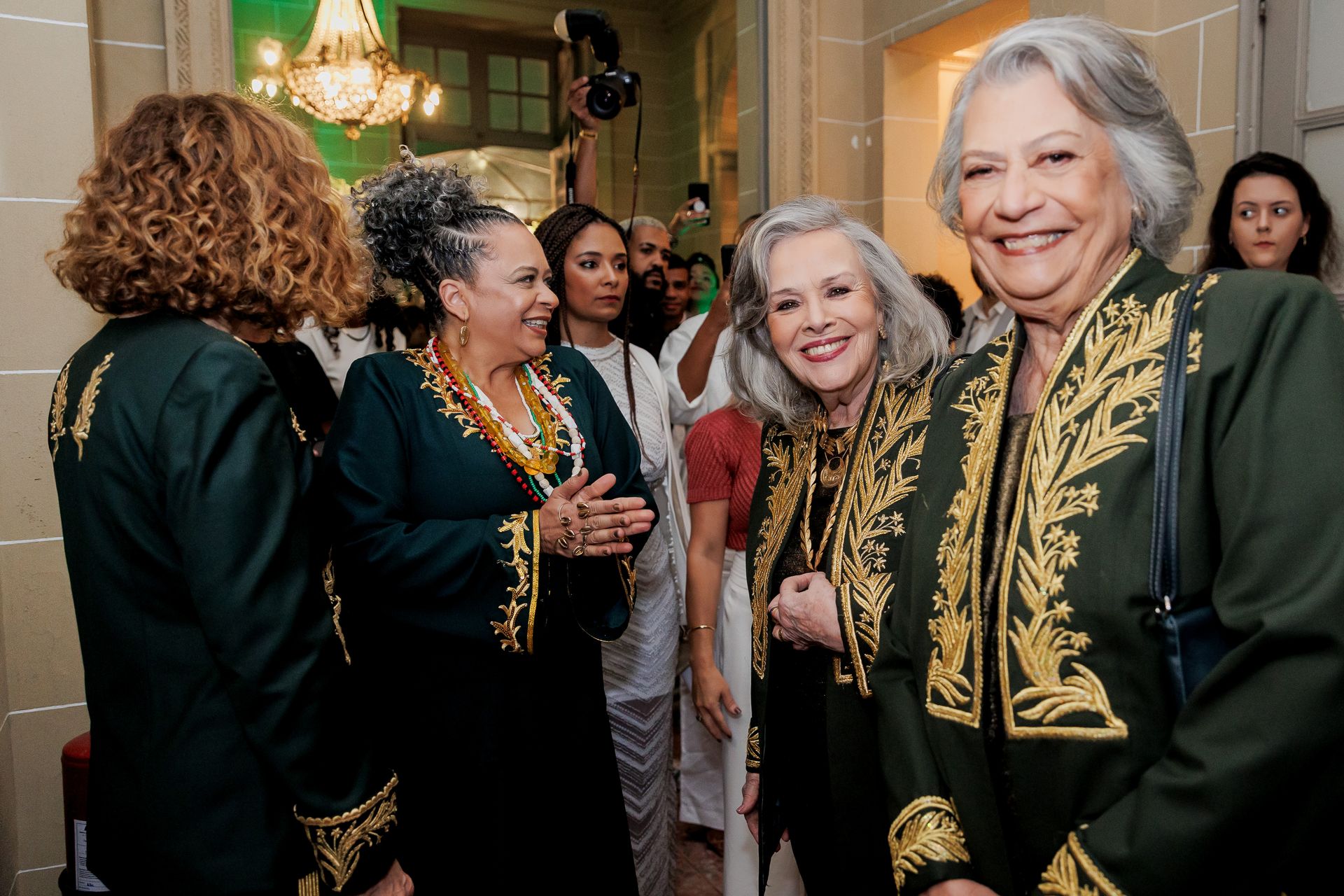 Ana Maria Gonçalves na Academia Brasileira de Letras: um marco histórico de diversidade na literatura brasileira - 2 - 59