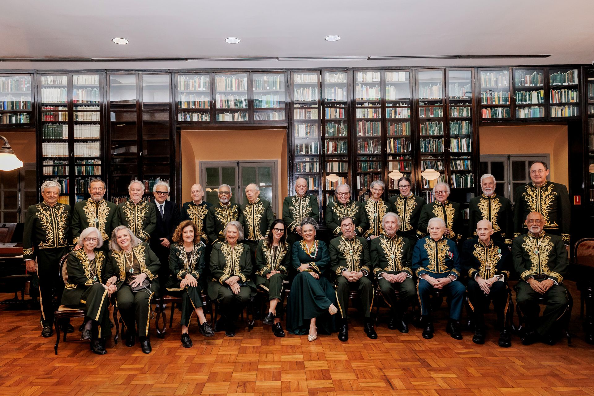 Ana Maria Gonçalves na Academia Brasileira de Letras: um marco histórico de diversidade na literatura brasileira - 2 - 86