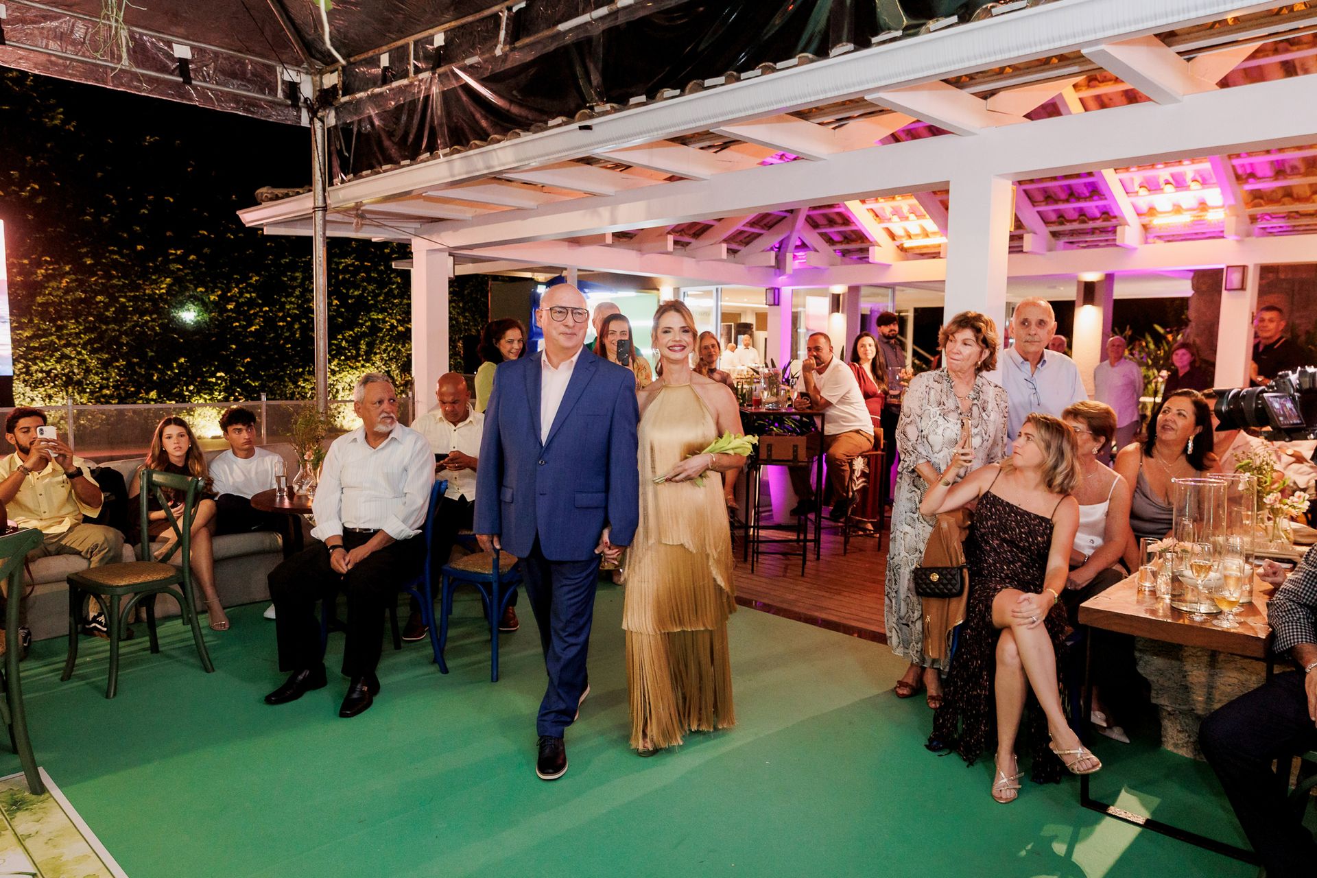 Bodas de 40 Anos: Denise e Sergio celebram uma linda história de amor em família - 2 - 38