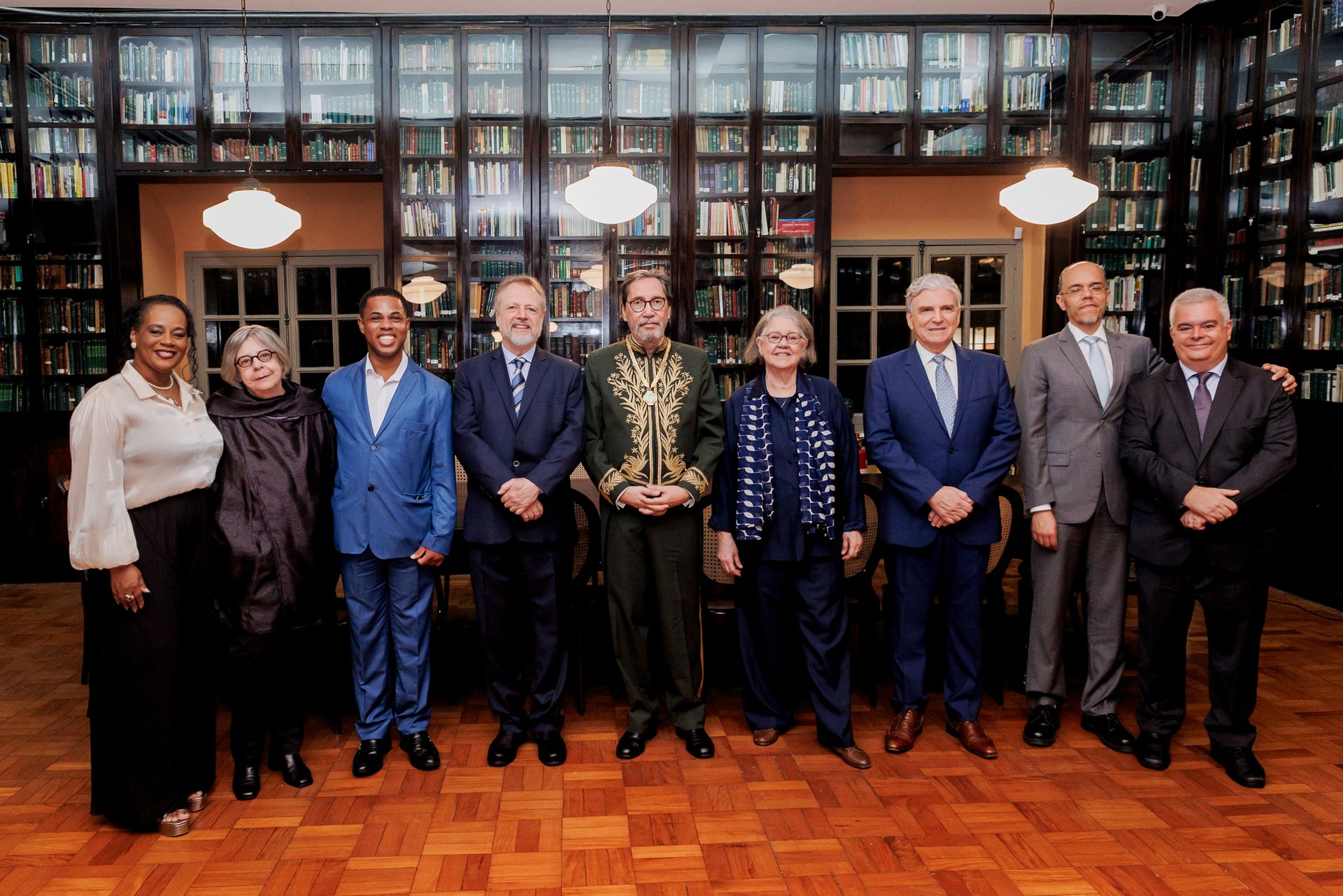 Academia Brasileira de Letras celebra 129 anos com homenagens e premiações - 2 - 27