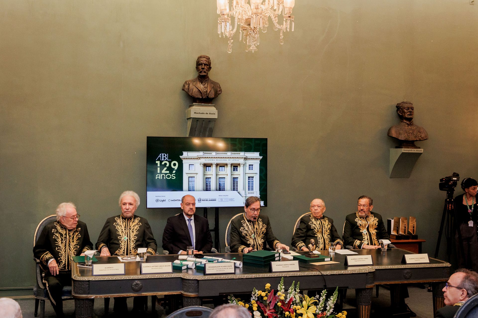 Academia Brasileira de Letras celebra 129 anos com homenagens e premiações - 2 - 57
