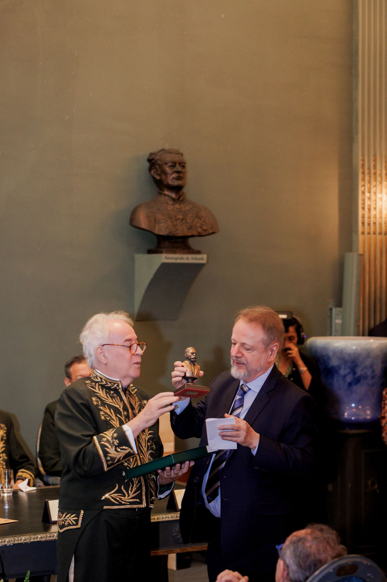 Academia Brasileira de Letras celebra 129 anos com homenagens e premiações - 2 - 66