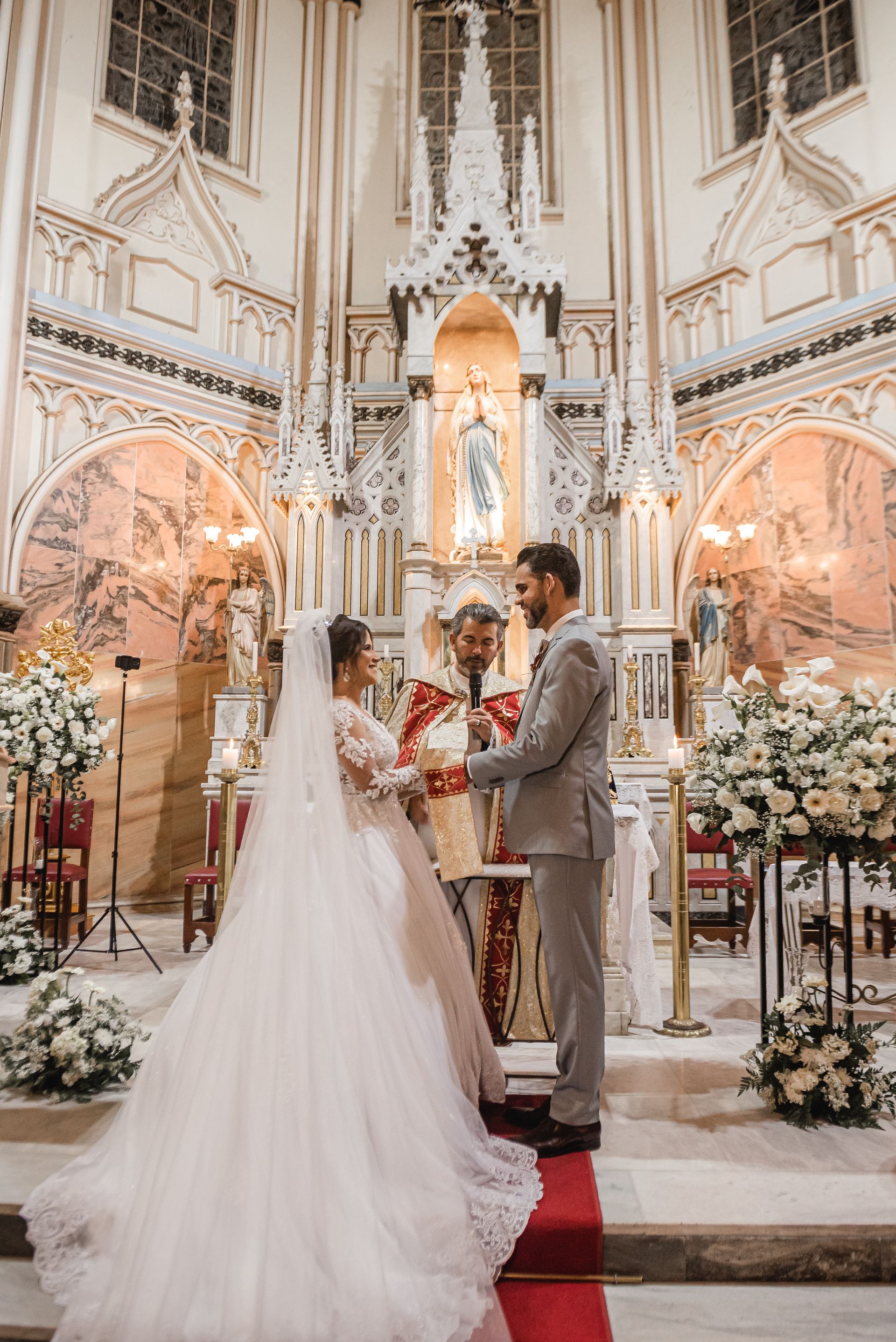 Casamento na Basílica de Lourdes em Belo Horizonte MG (Fran&Warley) - 3 - 0