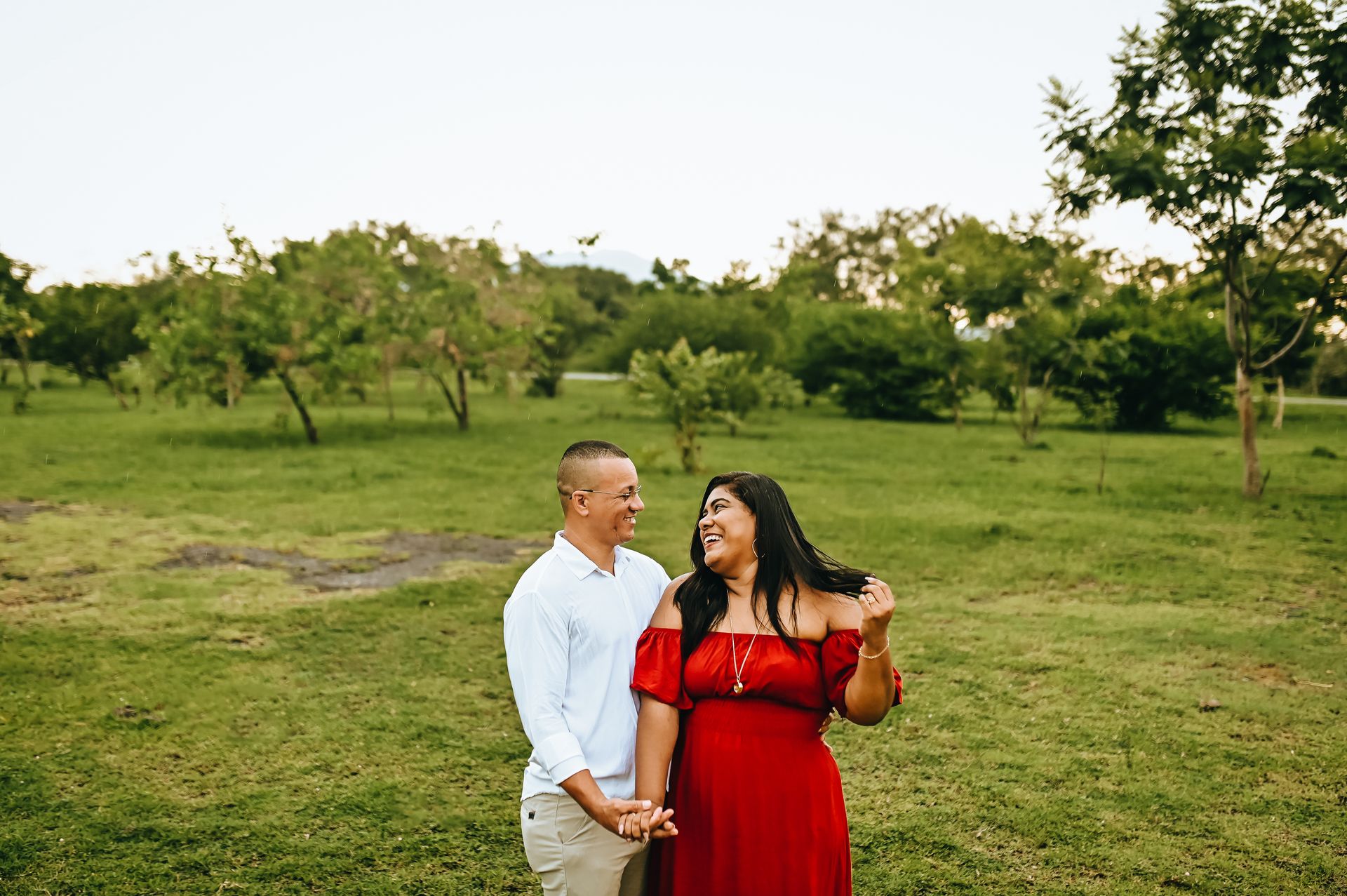 E esse ensaio insano dos queridos Diana e Edson, ficou simplesmente maravilhoso. Rrealizado a poucos dias do casamento no Parque do Gericino em Nilópolis na baixada fluminense. - 2 - 0