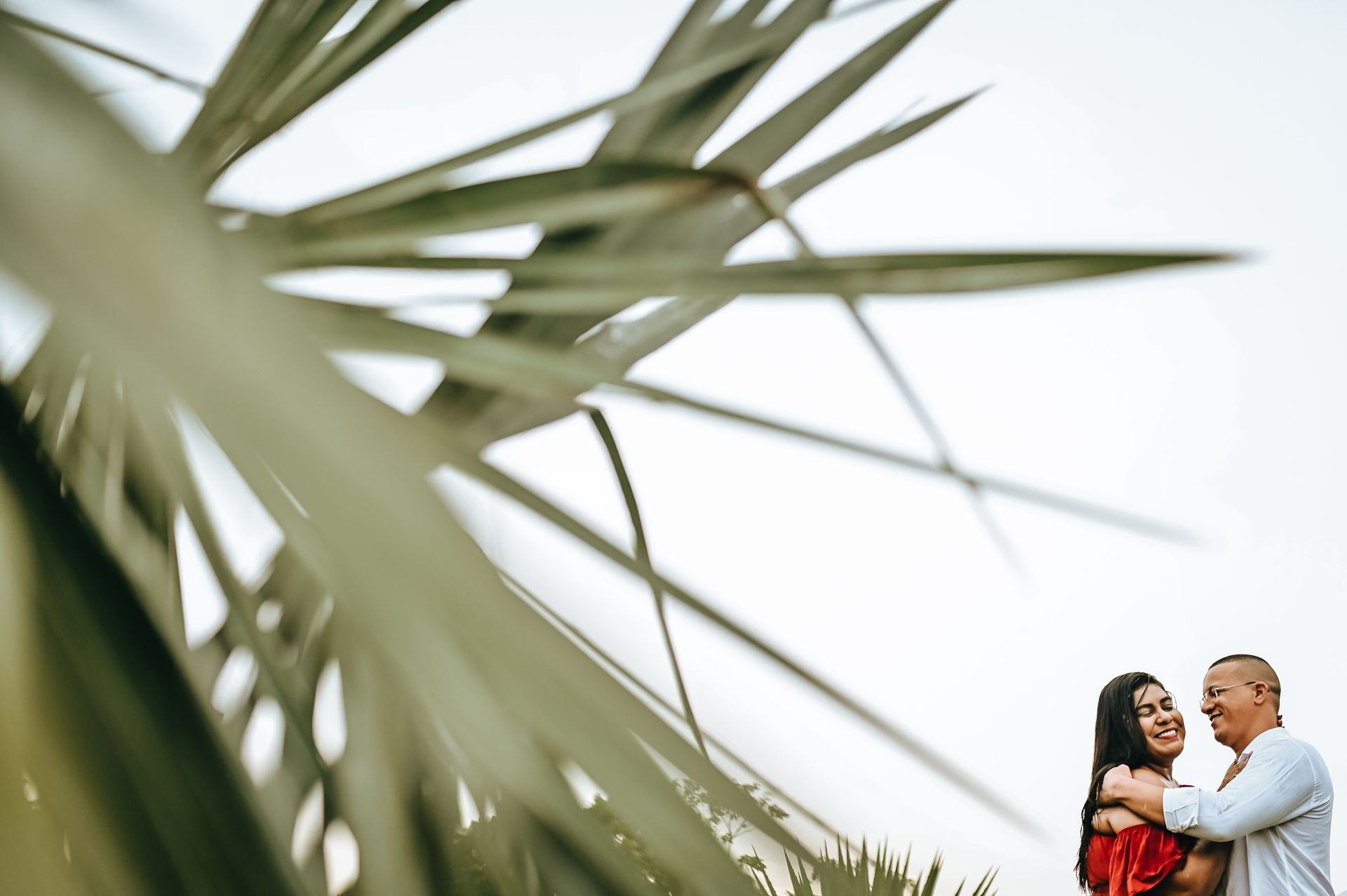 E esse ensaio insano dos queridos Diana e Edson, ficou simplesmente maravilhoso. Rrealizado a poucos dias do casamento no Parque do Gericino em Nilópolis na baixada fluminense. - 2 - 5