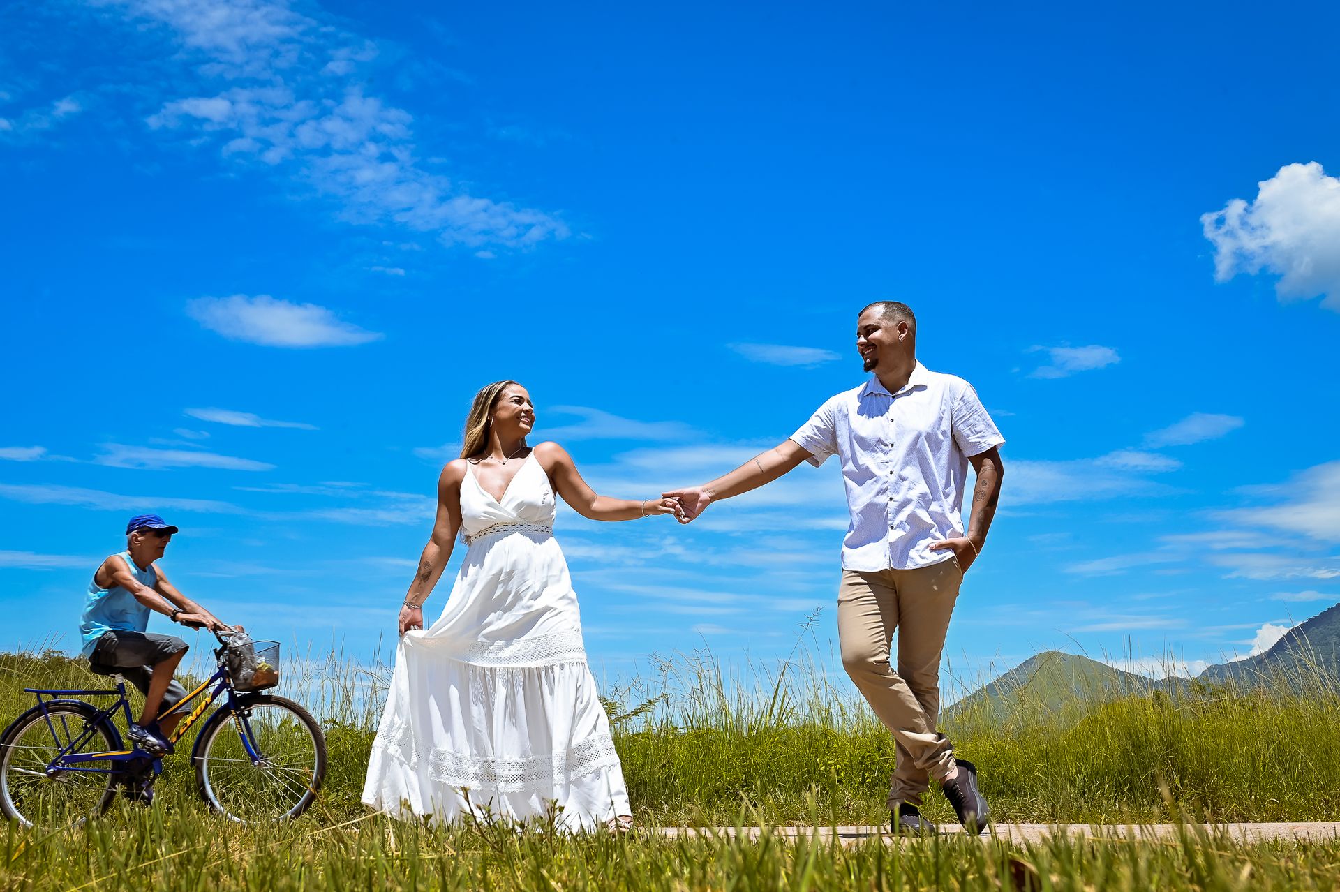 Gabrielle e Junior tiveram um dia abençoado pelo sol do verão em pleno Rio de Janeiro. O resultado dessa aventura insana você, confere nas fotos lindas desses queridos. - 2 - 1