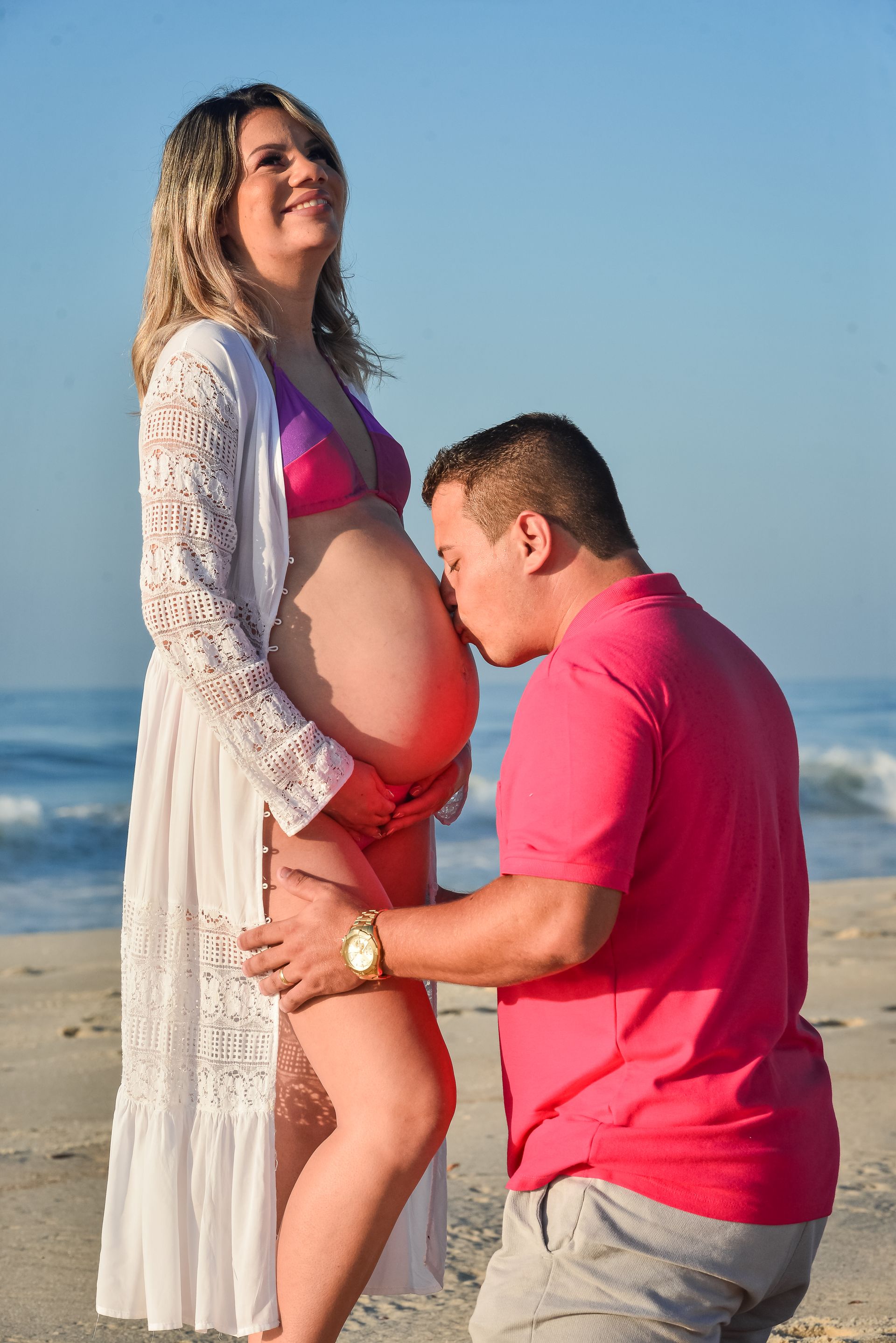 Stephanie e Nilton em um ensaio de gestante lindo, valeu a pena acordar cedo pra curtir um lindo nascer do sol na praia da Reserva no RJ - 2 - 8