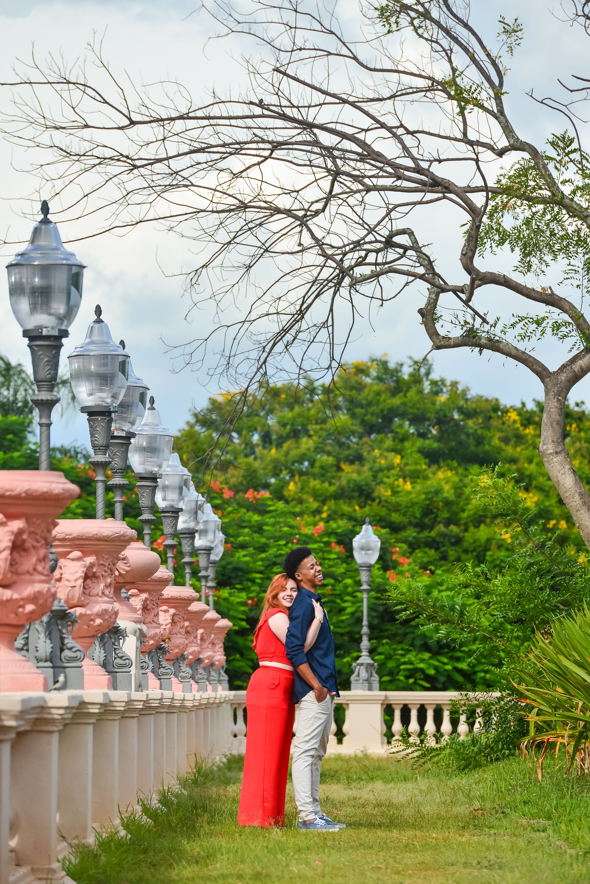 O ensaio pré wedding de João e Jessica foi realizado na Quinta da boa vista, mas parece que foi na Europa. - 2 - 4