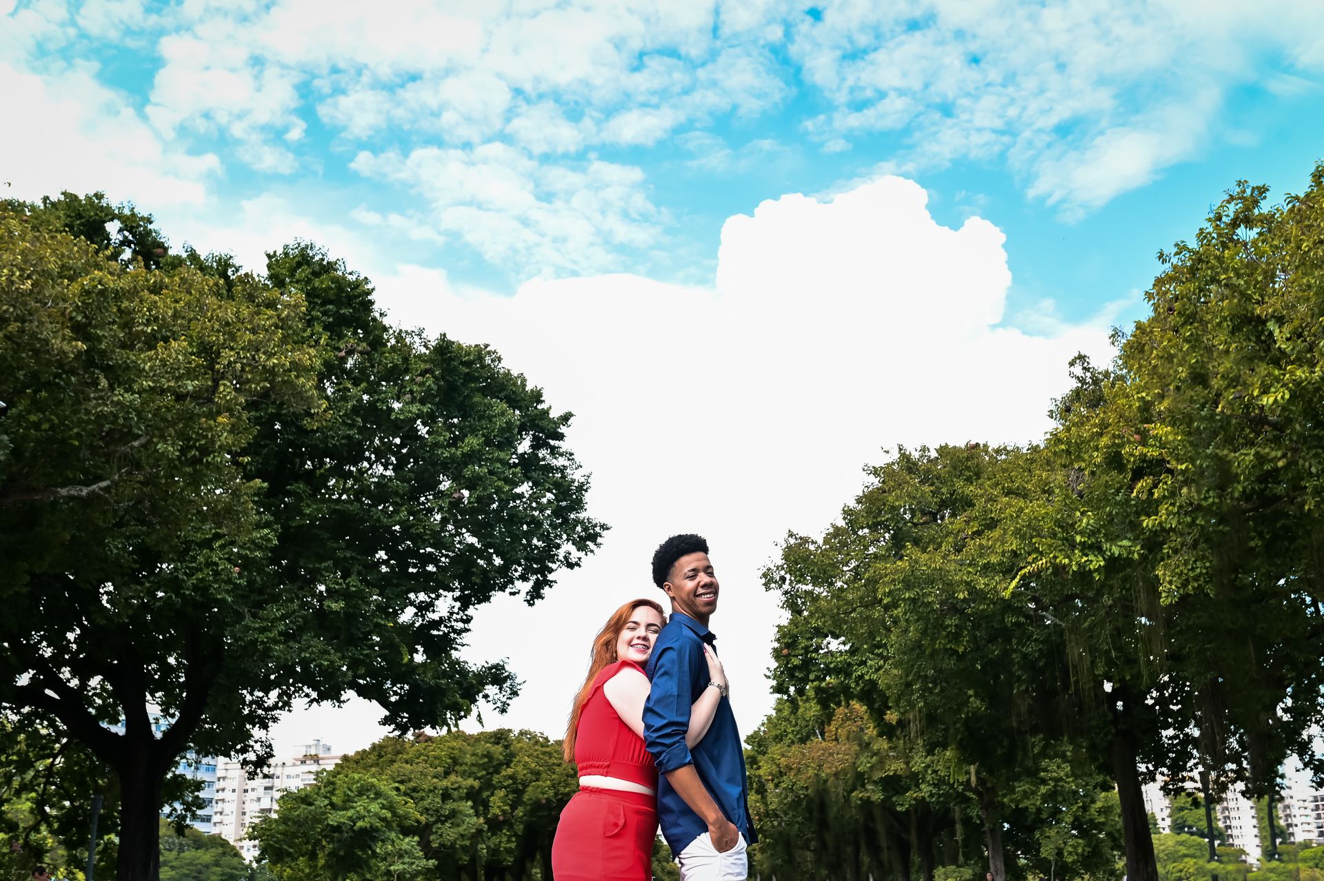 O ensaio pré wedding de João e Jessica foi realizado na Quinta da boa vista, mas parece que foi na Europa. - 2 - 6