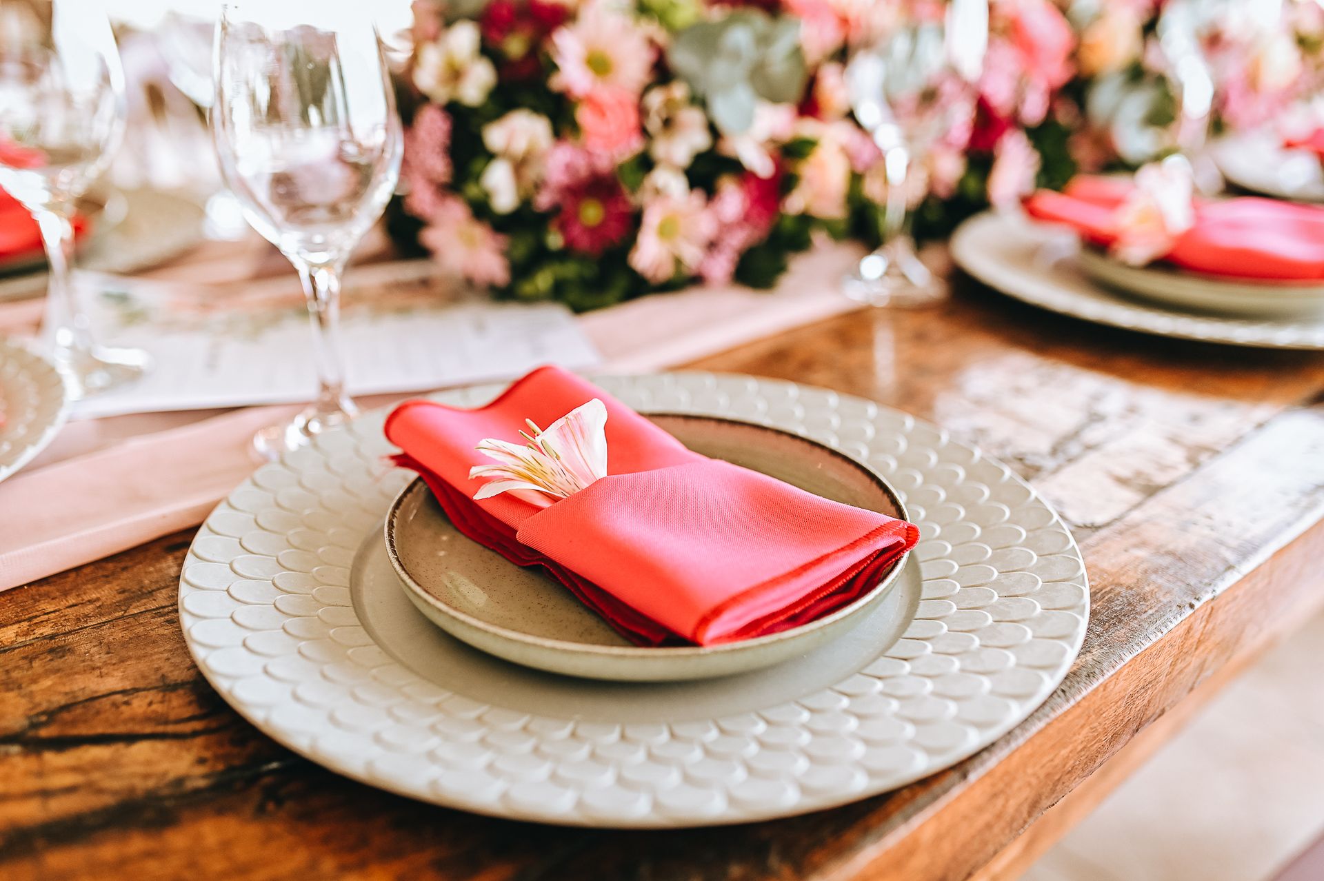 "O Poder Transformador da Decoração de Casamento: Tornando Momentos Inesquecíveis" - 2 - 0