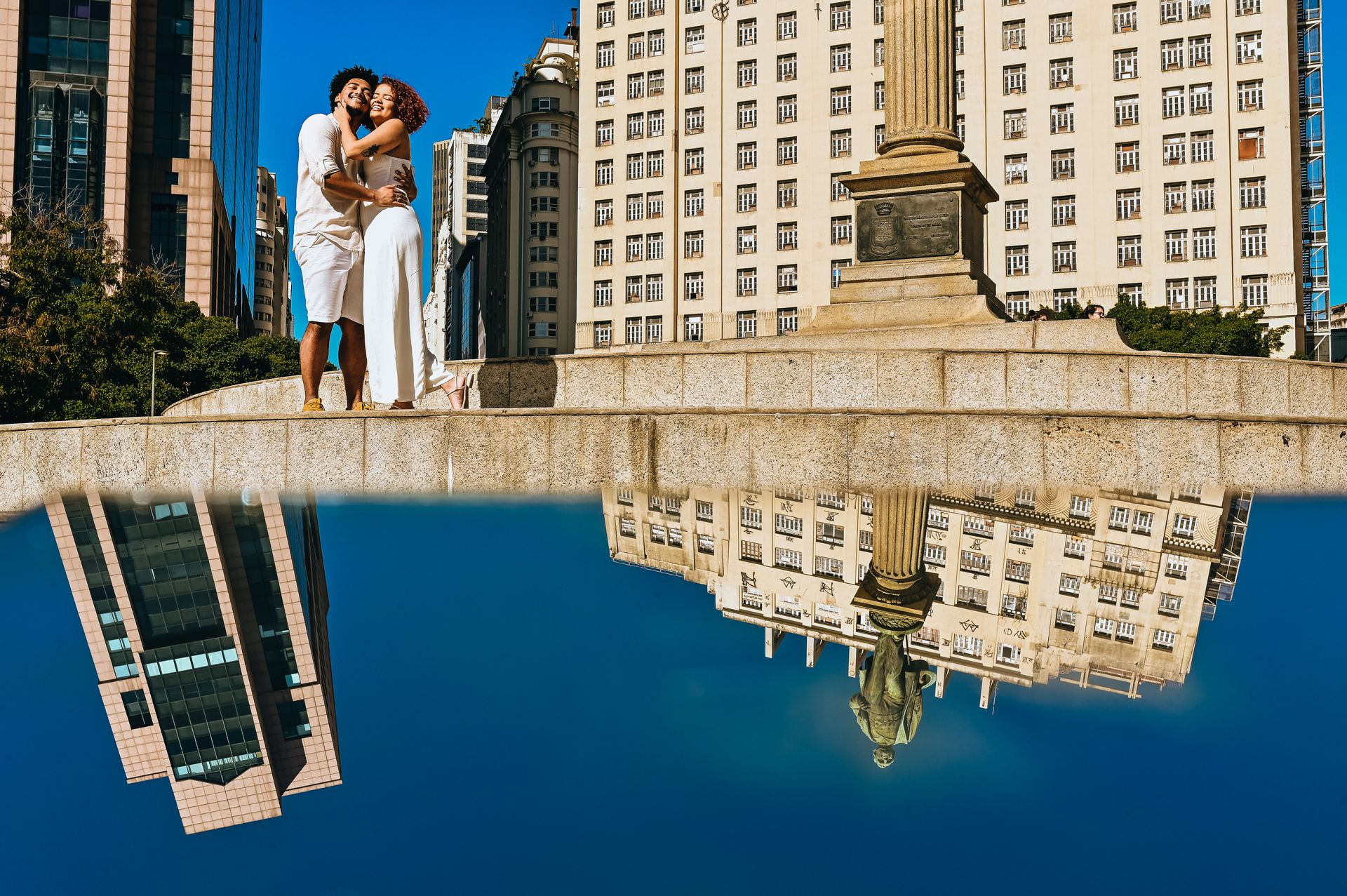 "Juntos Somos Invencíveis: A História de Amor de Bia e Gabriel que Venceu Todos os Obstáculos" - 2 - 4