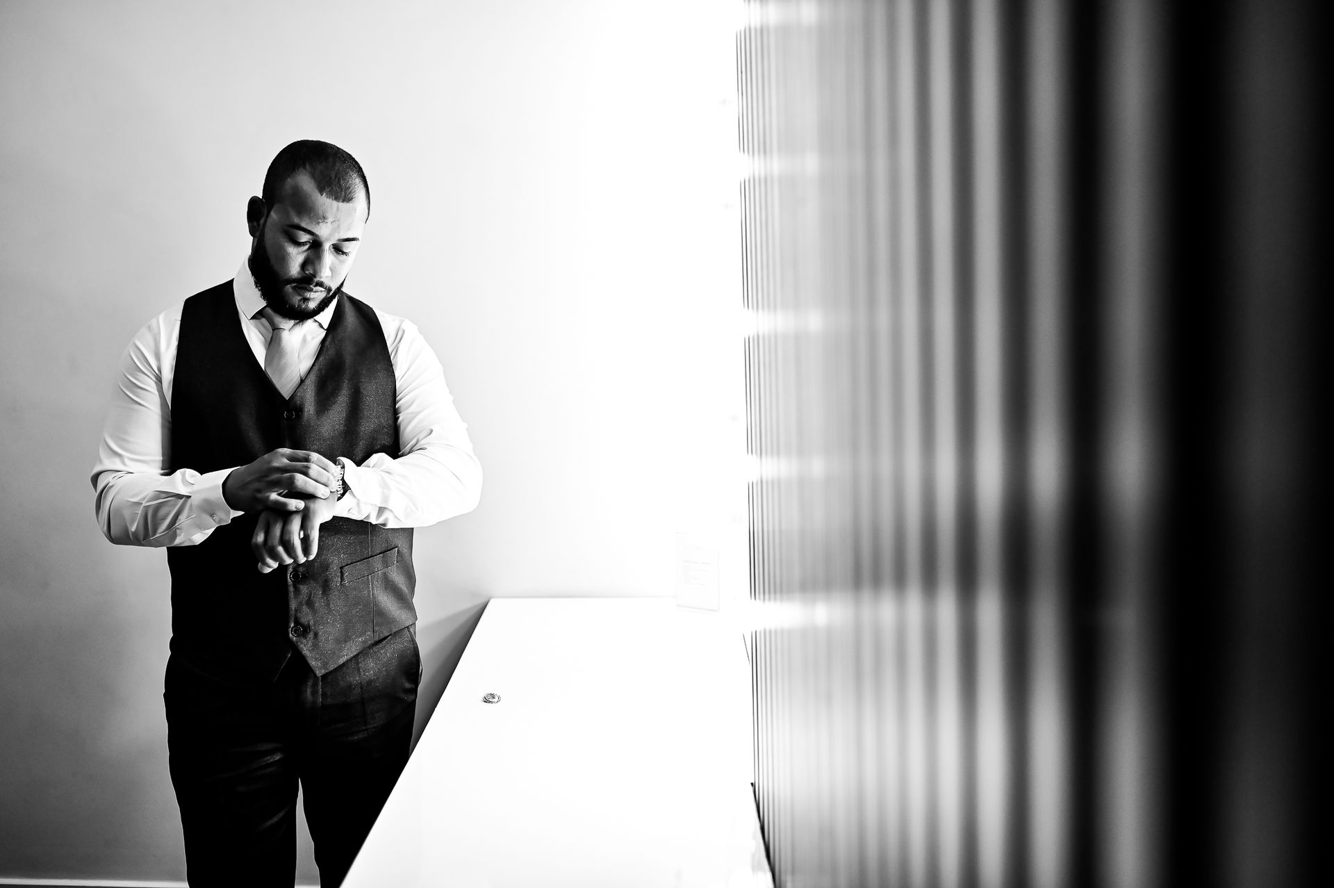 "Amor em Sintonia: A Jornada de Vitoria e Sidicley" - 2 - 4