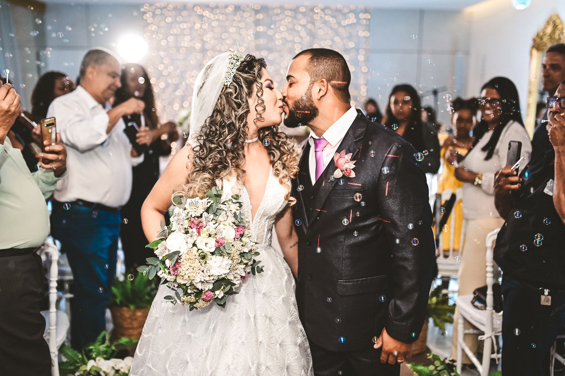 "Amor em Sintonia: A Jornada de Vitoria e Sidicley" - 2 - 34