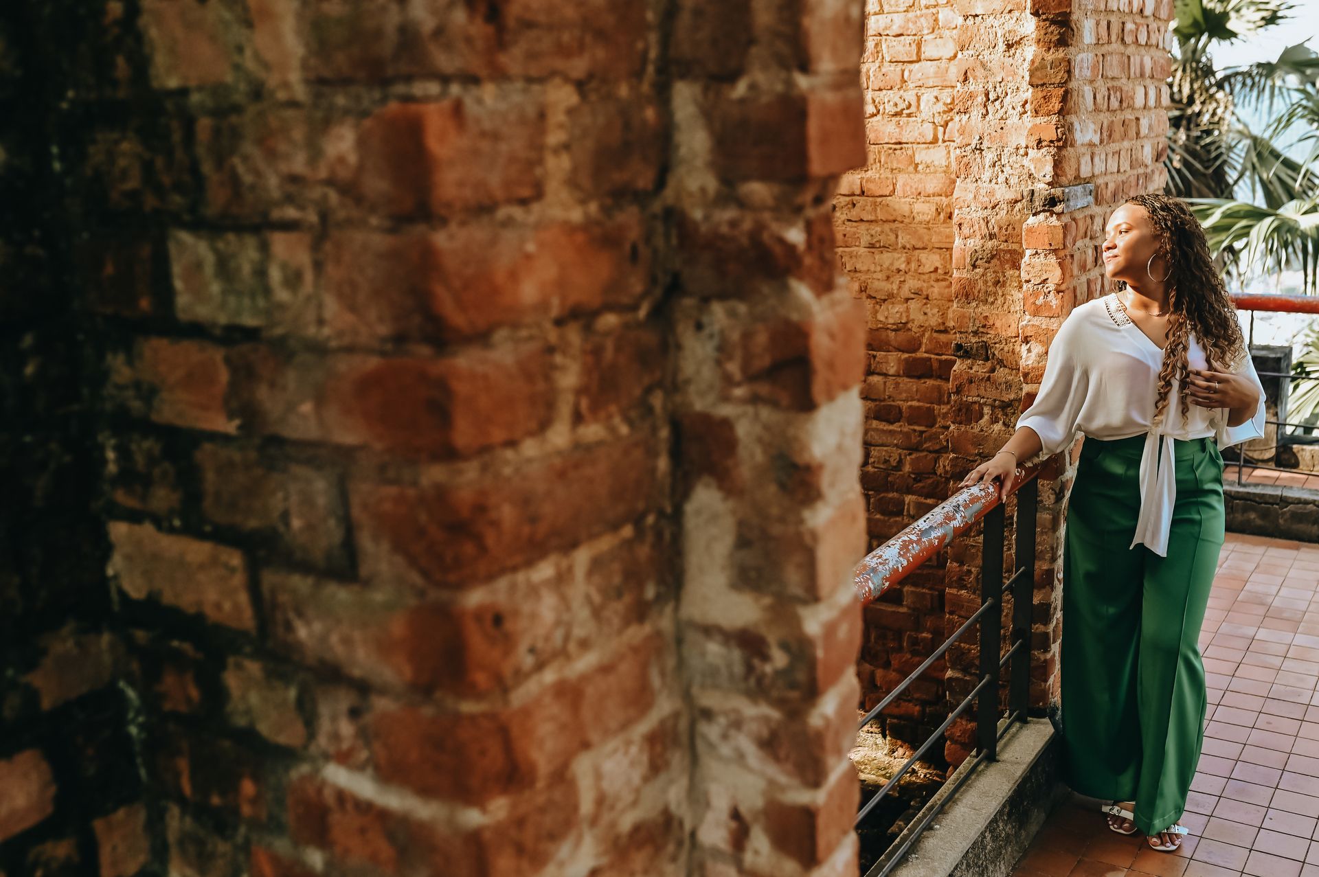 "Quinze Primaveras: A Jornada Fotográfica de Isadora" - 2 - 12