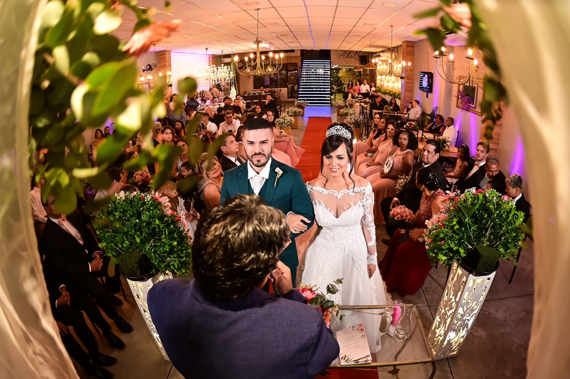 "Juntos para Sempre: O Conto de Amor de Ingrid e Leonardo" - 2 - 25