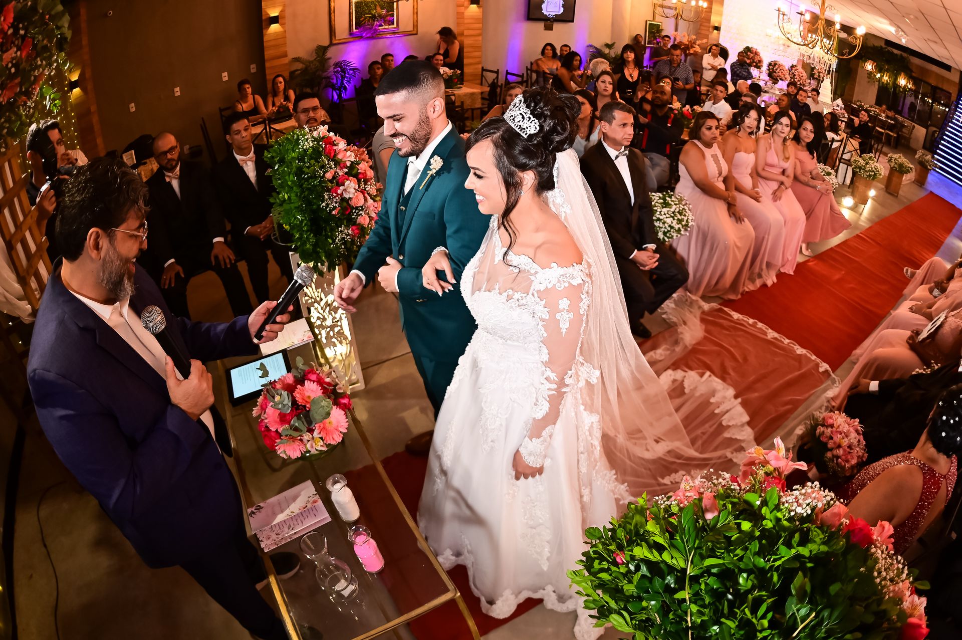 "Juntos para Sempre: O Conto de Amor de Ingrid e Leonardo" - 2 - 28