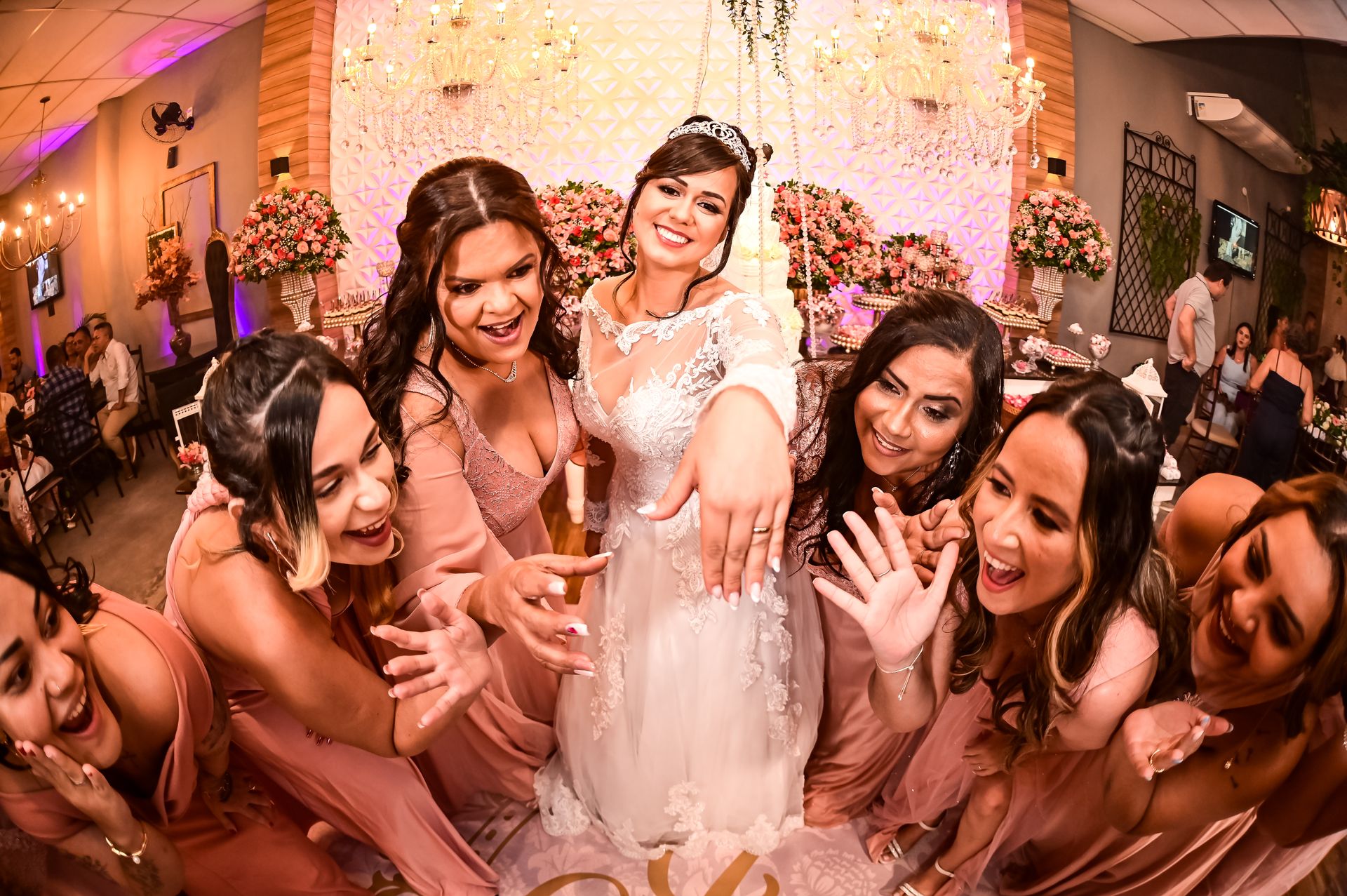 "Juntos para Sempre: O Conto de Amor de Ingrid e Leonardo" - 2 - 37