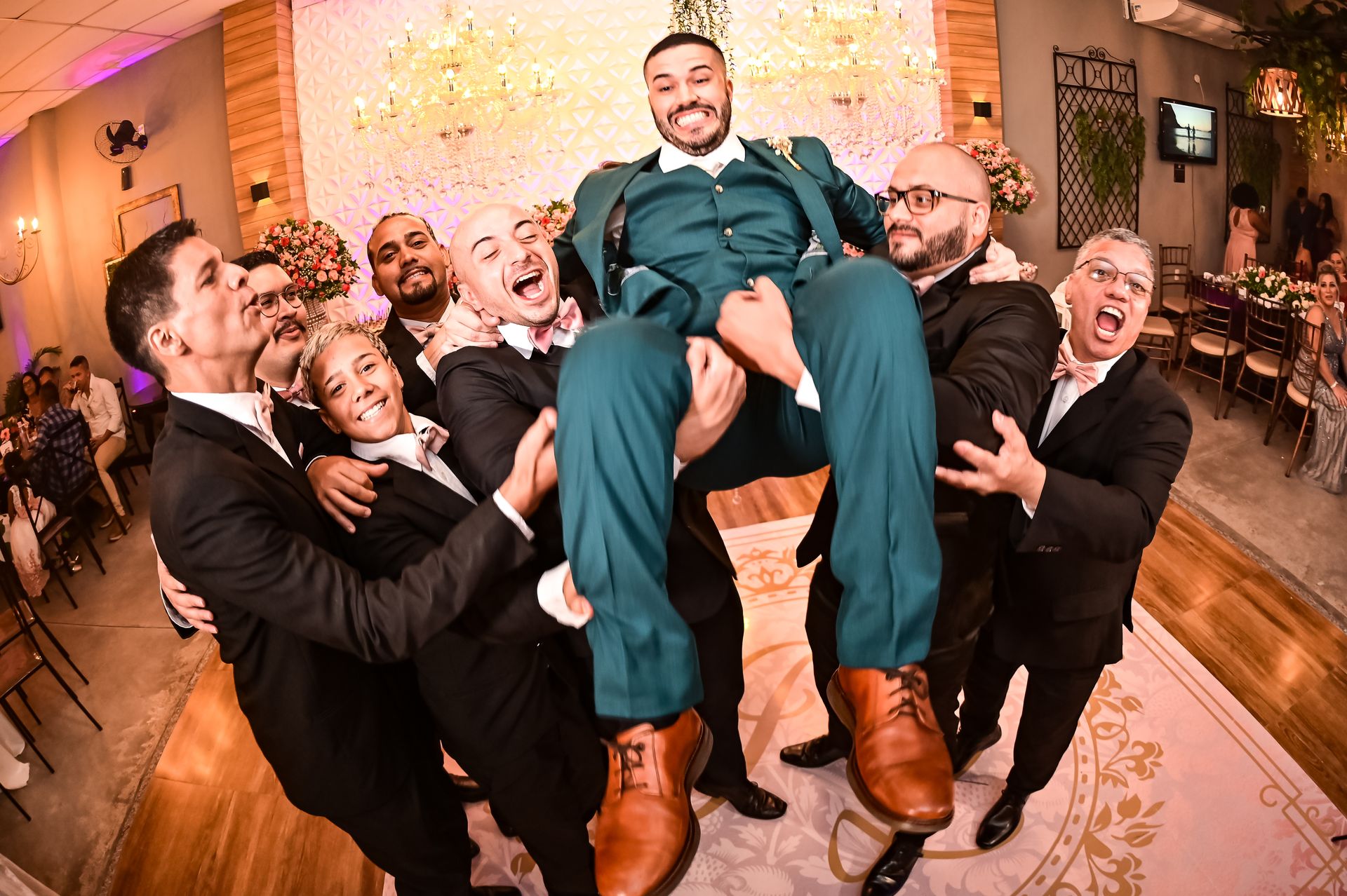 "Juntos para Sempre: O Conto de Amor de Ingrid e Leonardo" - 2 - 35