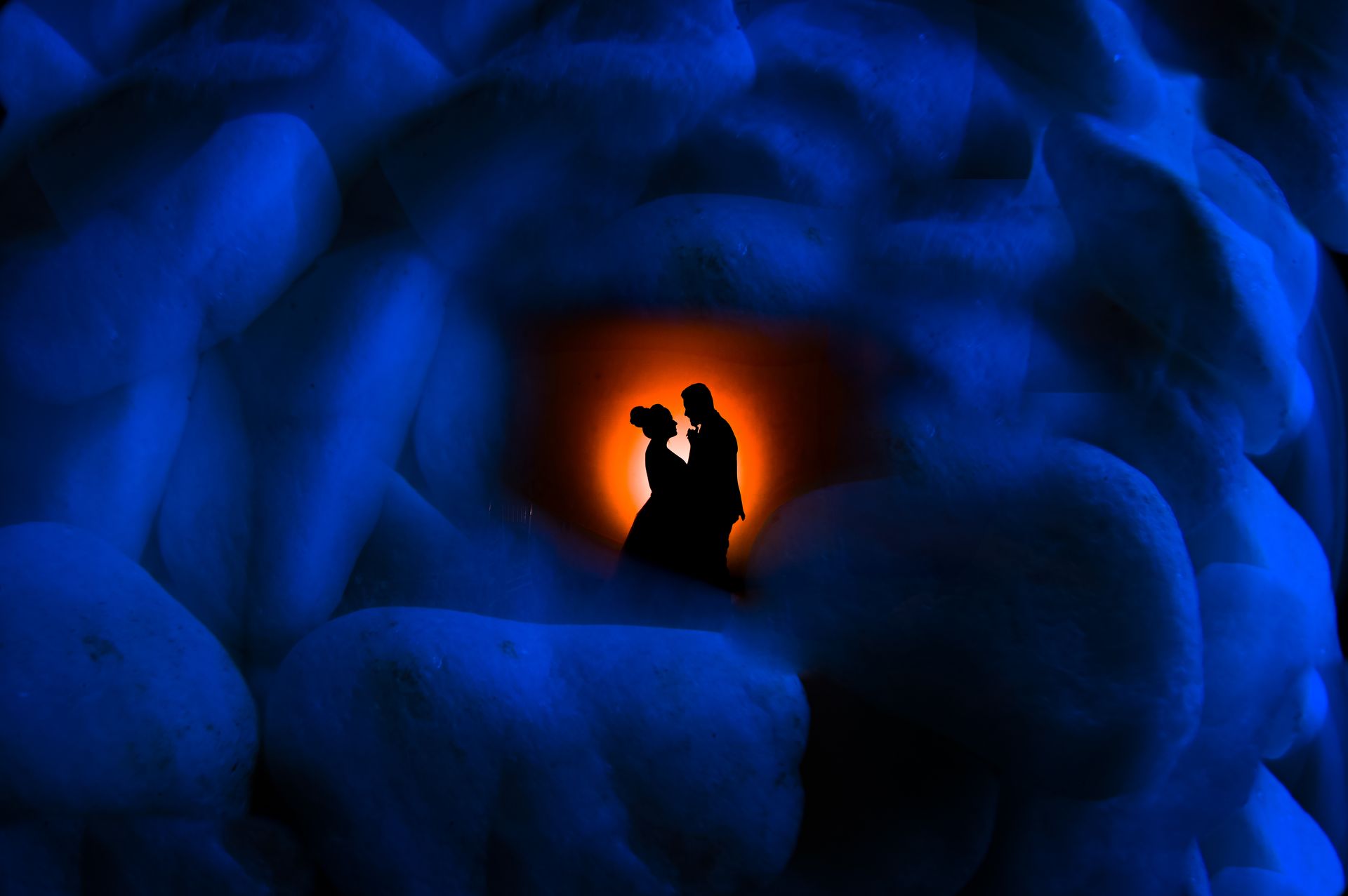 "União Celestial: O Casamento Abençoado de Gabriela e Rafael" - 2 - 18