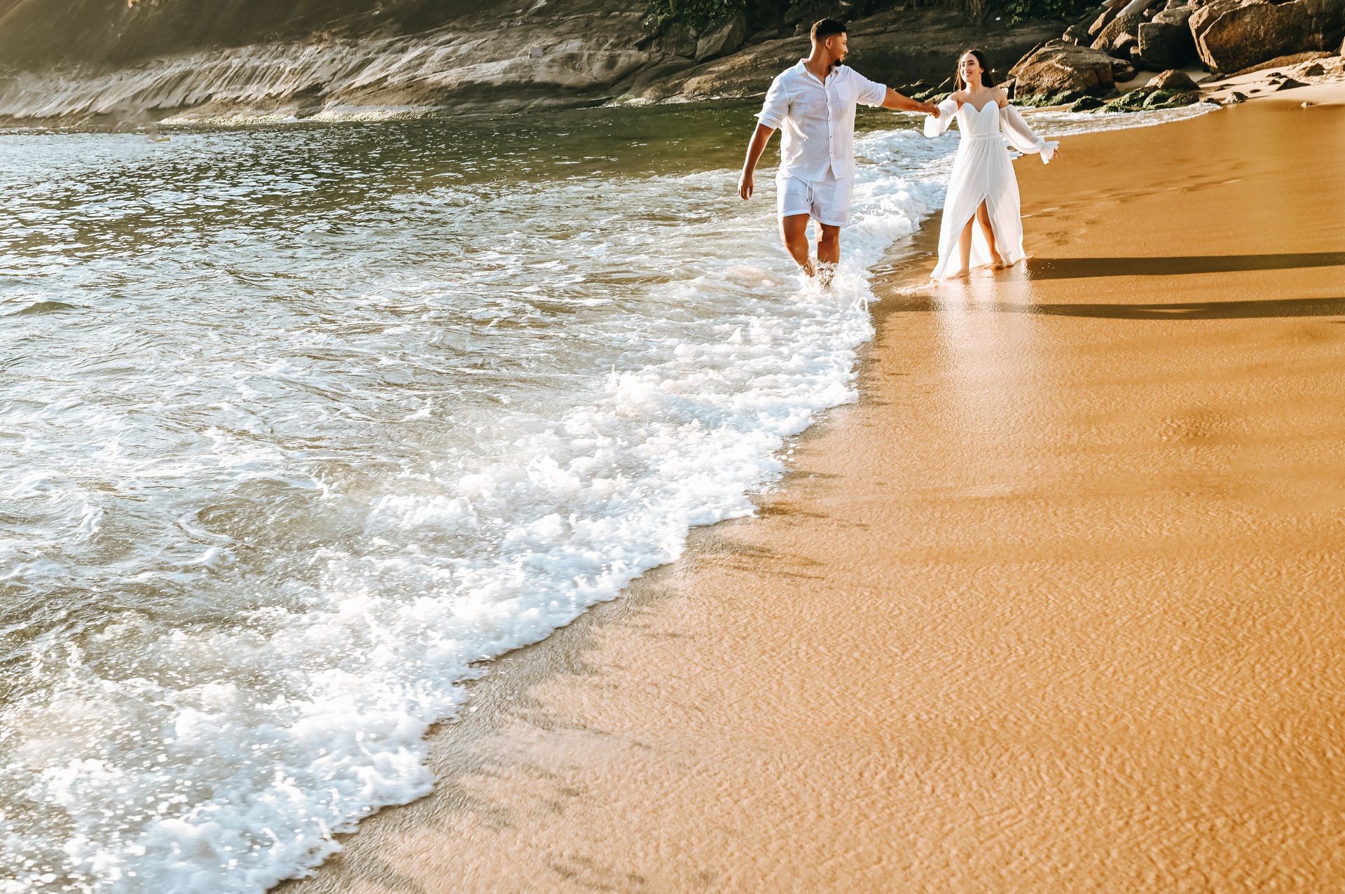 "Memórias Entrelaçadas: A Jornada de Richard e Vitória" - 2 - 7