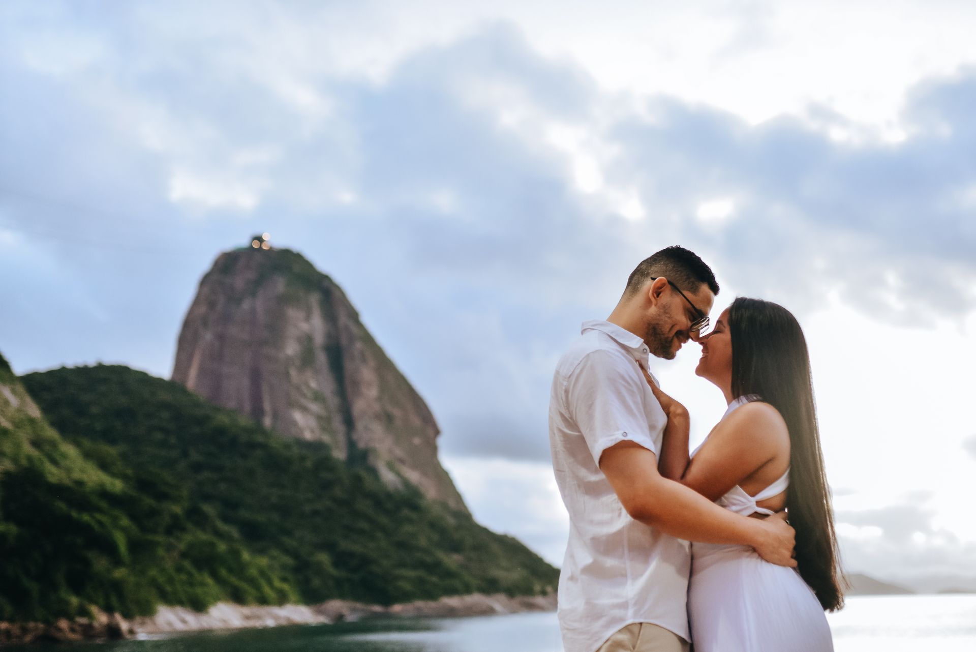 "Juntos na Jornada: Ensaio Pré-Wedding de Rebeca e Vinicius" - 2 - 1