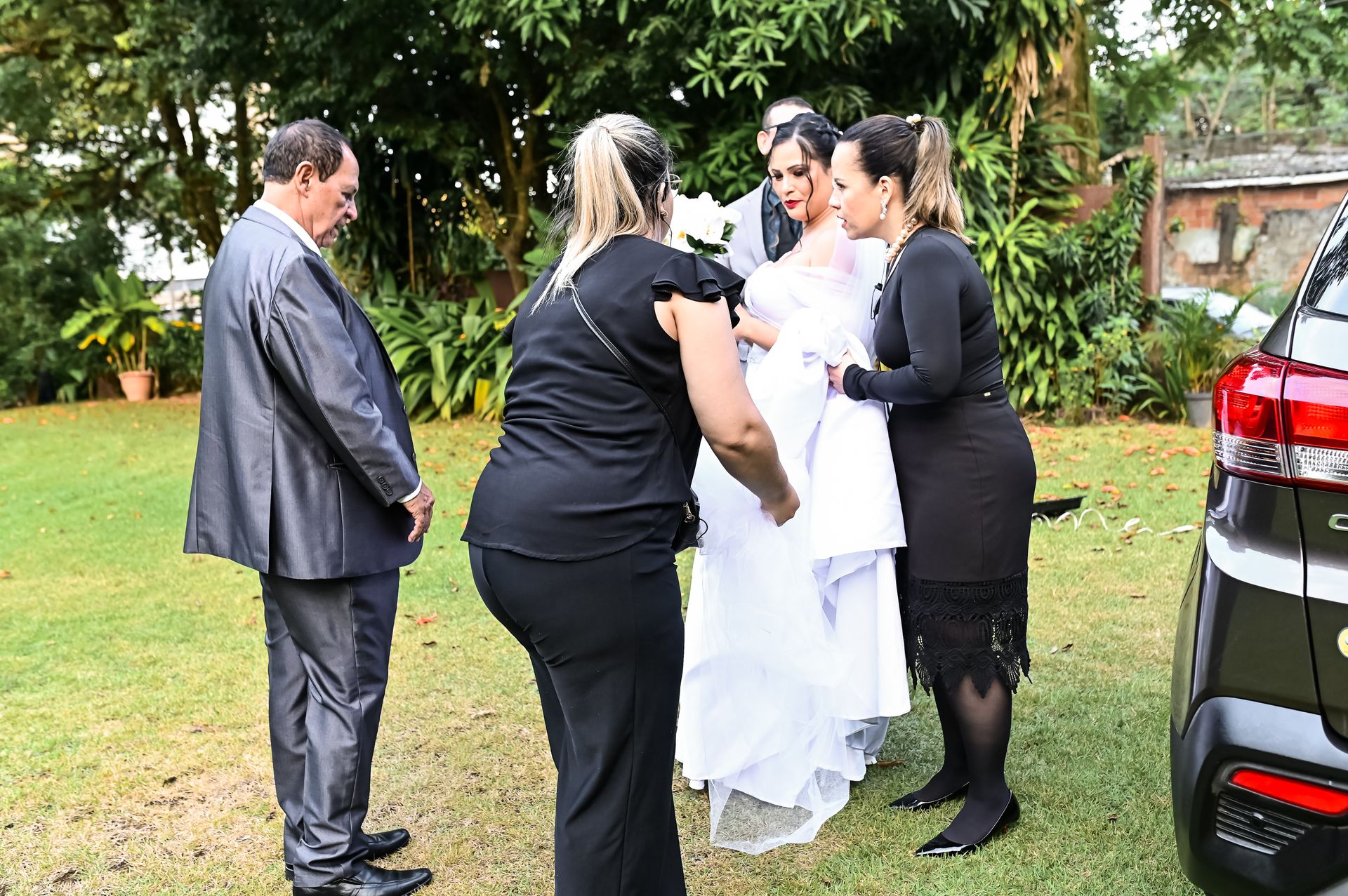 "Unidos para Sempre: Ludmila & Karim - Memórias de Amor" - 3 - 5