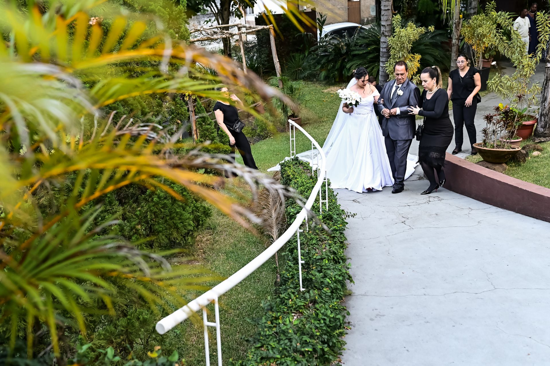 "Unidos para Sempre: Ludmila & Karim - Memórias de Amor" - 3 - 7