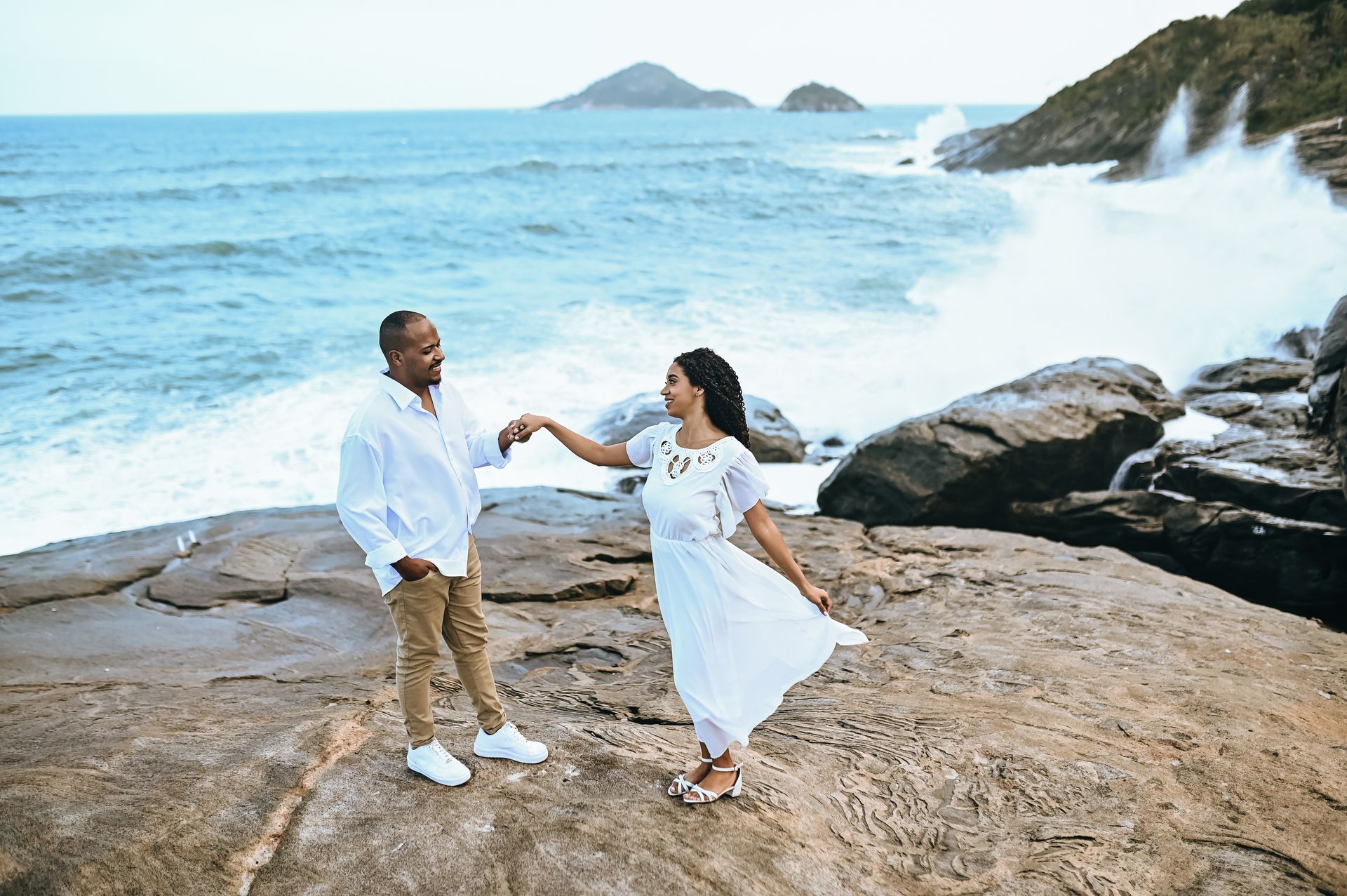 “À Beira do Sim: Livia & Júnior”? - 2 - 4