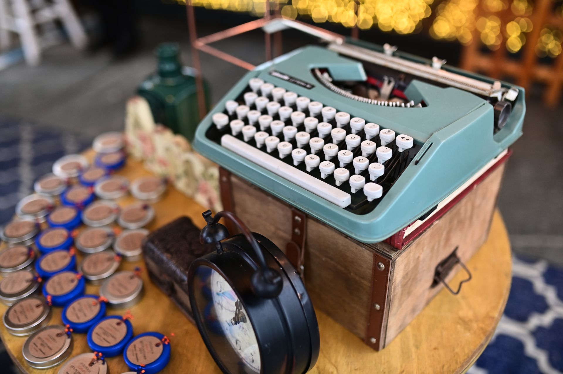 Amor Sob a Chuva: O Encantador Casamento de Roberta e Alessandro na Praia da Barra da Tijuca - 2 - 22