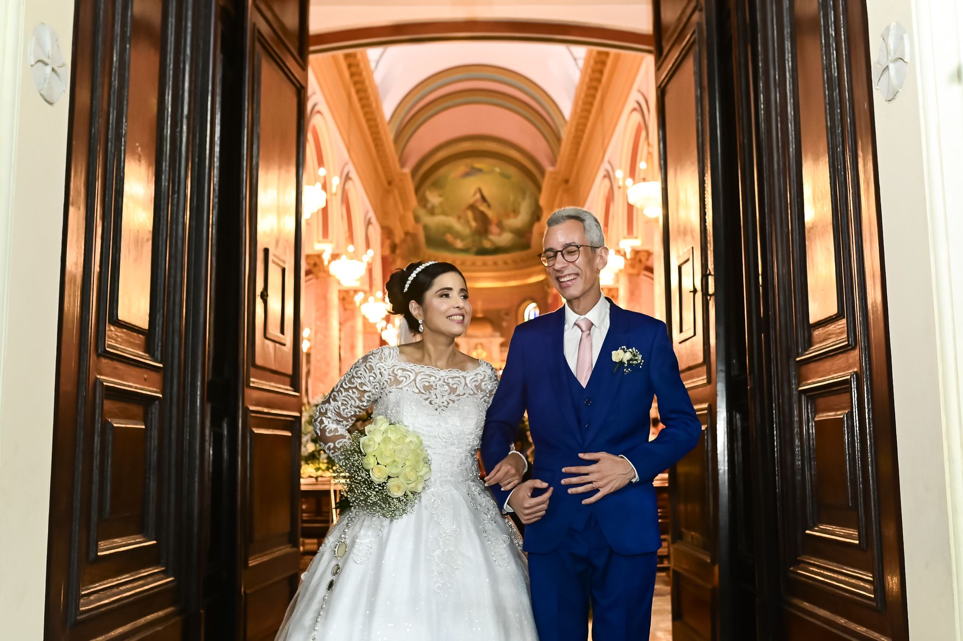 Amor e Fé: A União de Vagner e Joyce na Paróquia Santa Terezinha - 2 - 0