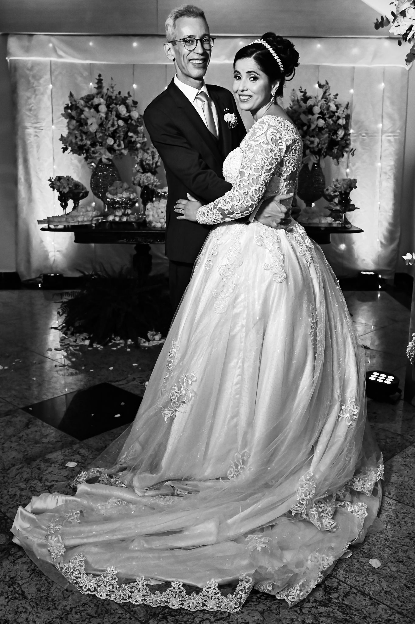 Amor e Fé: A União de Vagner e Joyce na Paróquia Santa Terezinha - 2 - 4