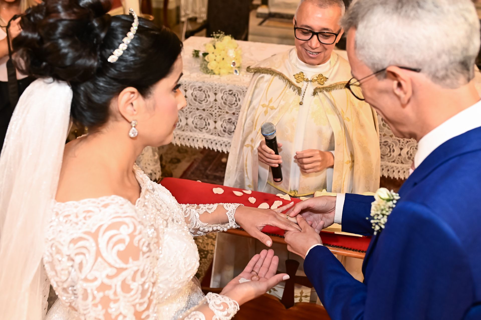Amor e Fé: A União de Vagner e Joyce na Paróquia Santa Terezinha - 2 - 33