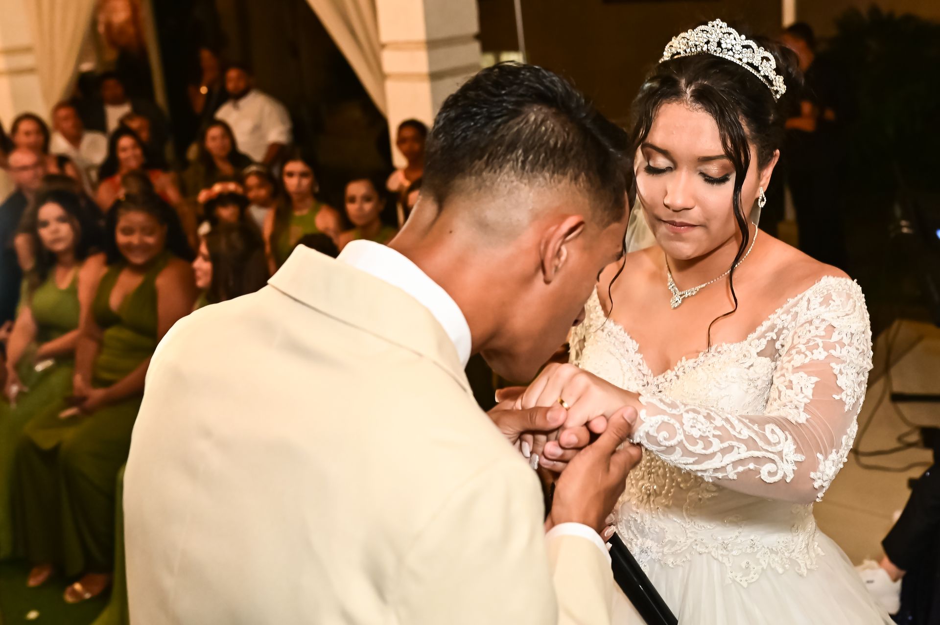 “Um Amor Abençoado: O Início de uma Jornada com Deus” - 2 - 13