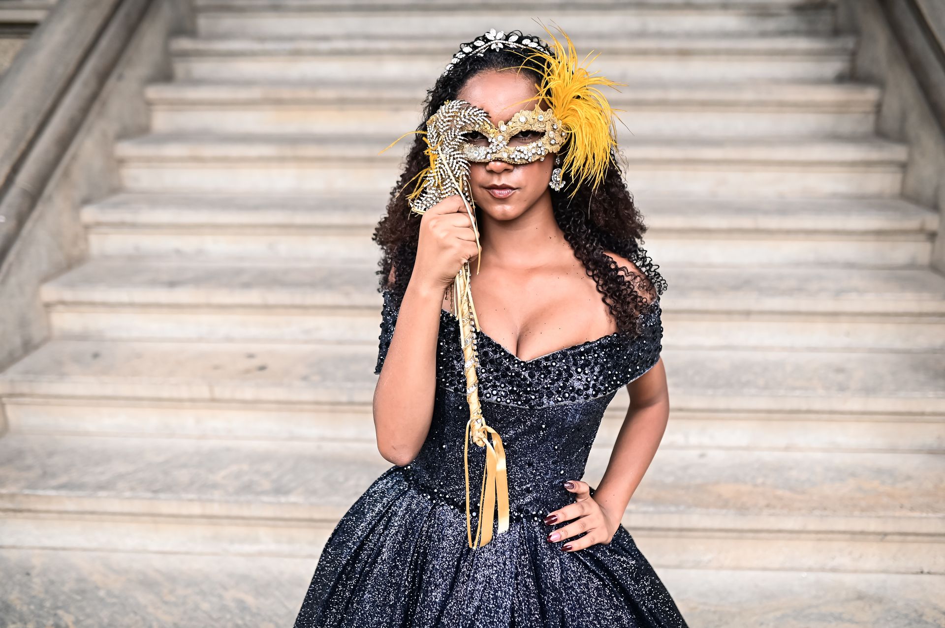 Encantos de Rayane: O Brilho de um Novo Ciclo - 2 - 6