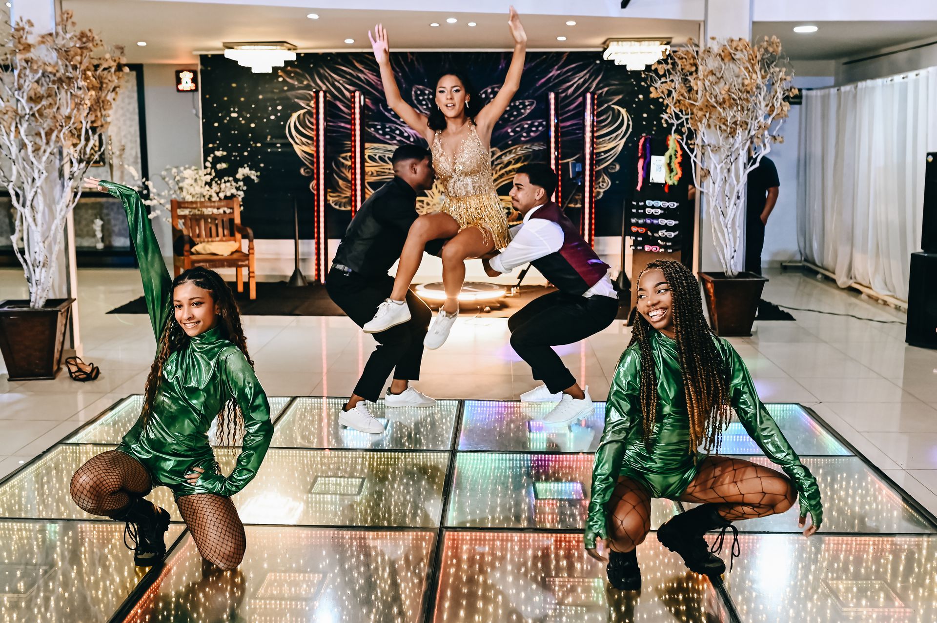 Rayane: Um Capítulo de Luz - 2 - 11