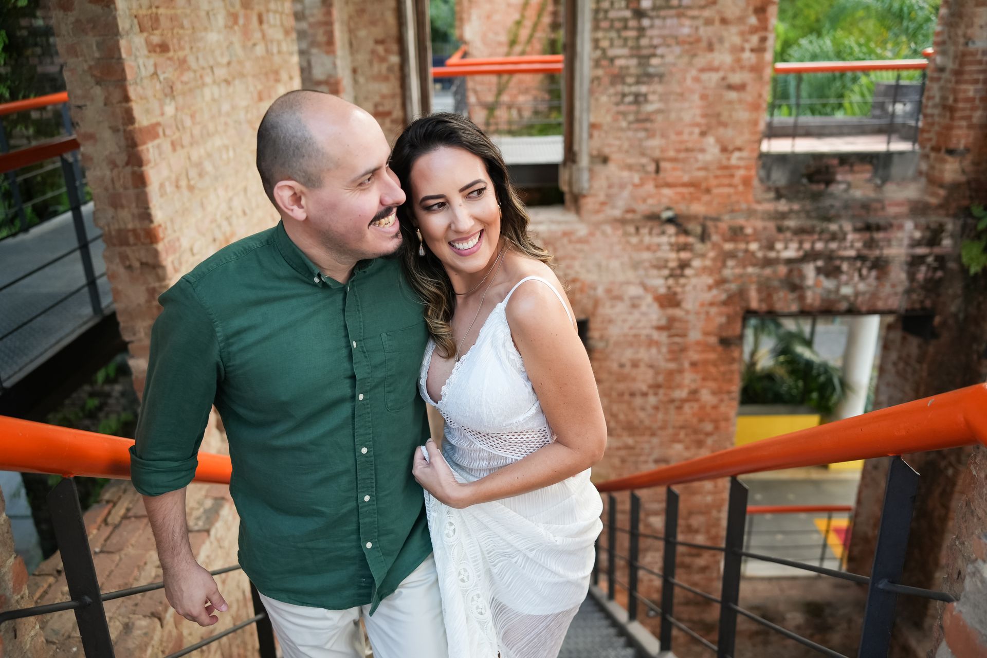 “Entre Ruínas e Céu Azul: O Amor de Clarissa & Gustavo” - 2 - 19