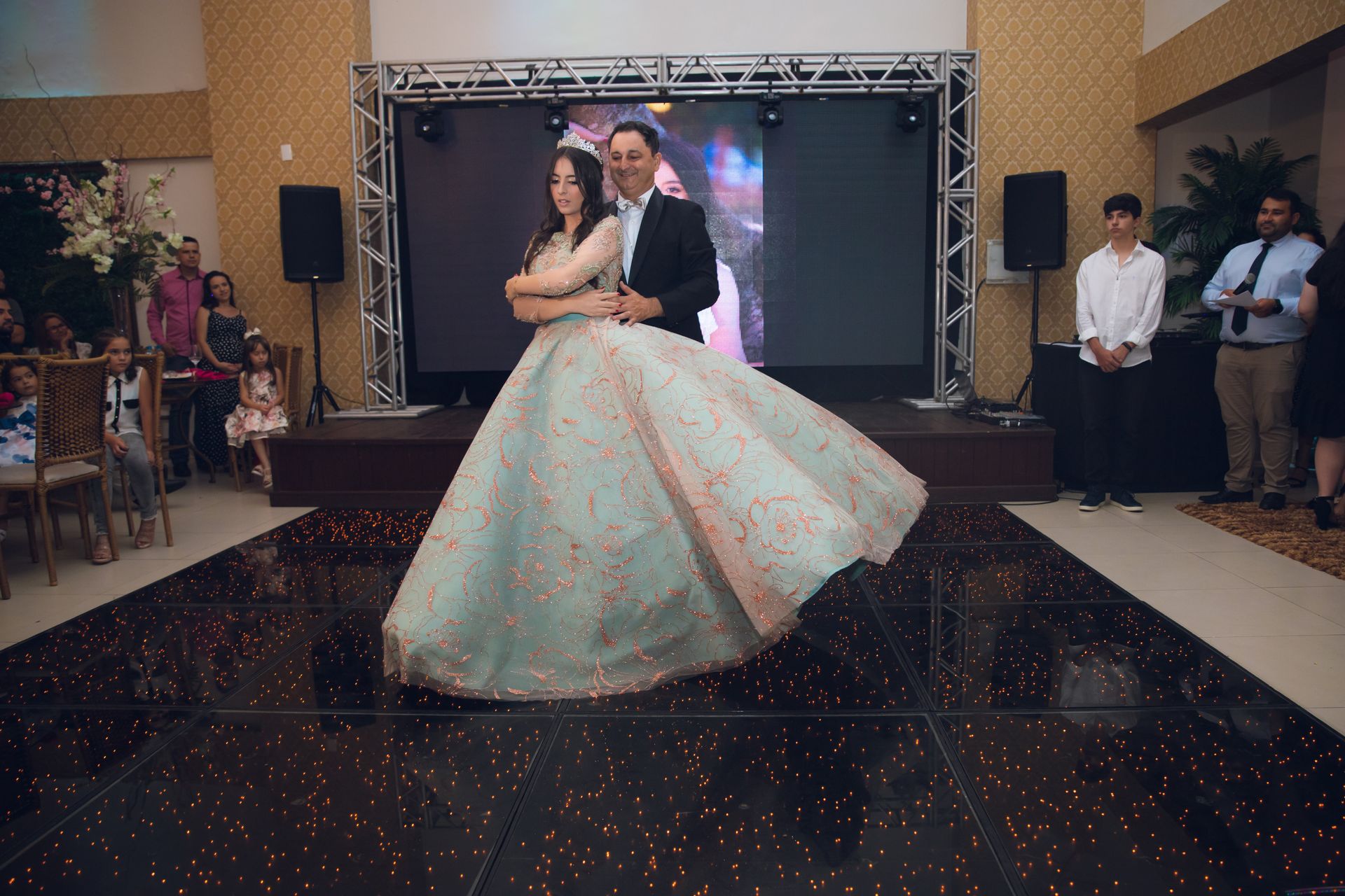 Aniversário de 15 anos da Maria Eduarda - Espaço Michele + Tubarão - 2 - 1