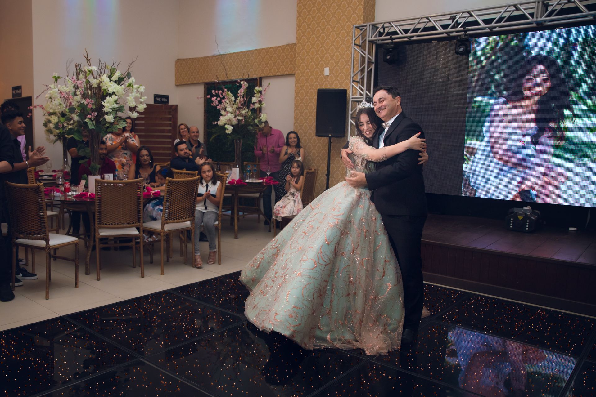 Aniversário de 15 anos da Maria Eduarda - Espaço Michele + Tubarão - 2 - 2