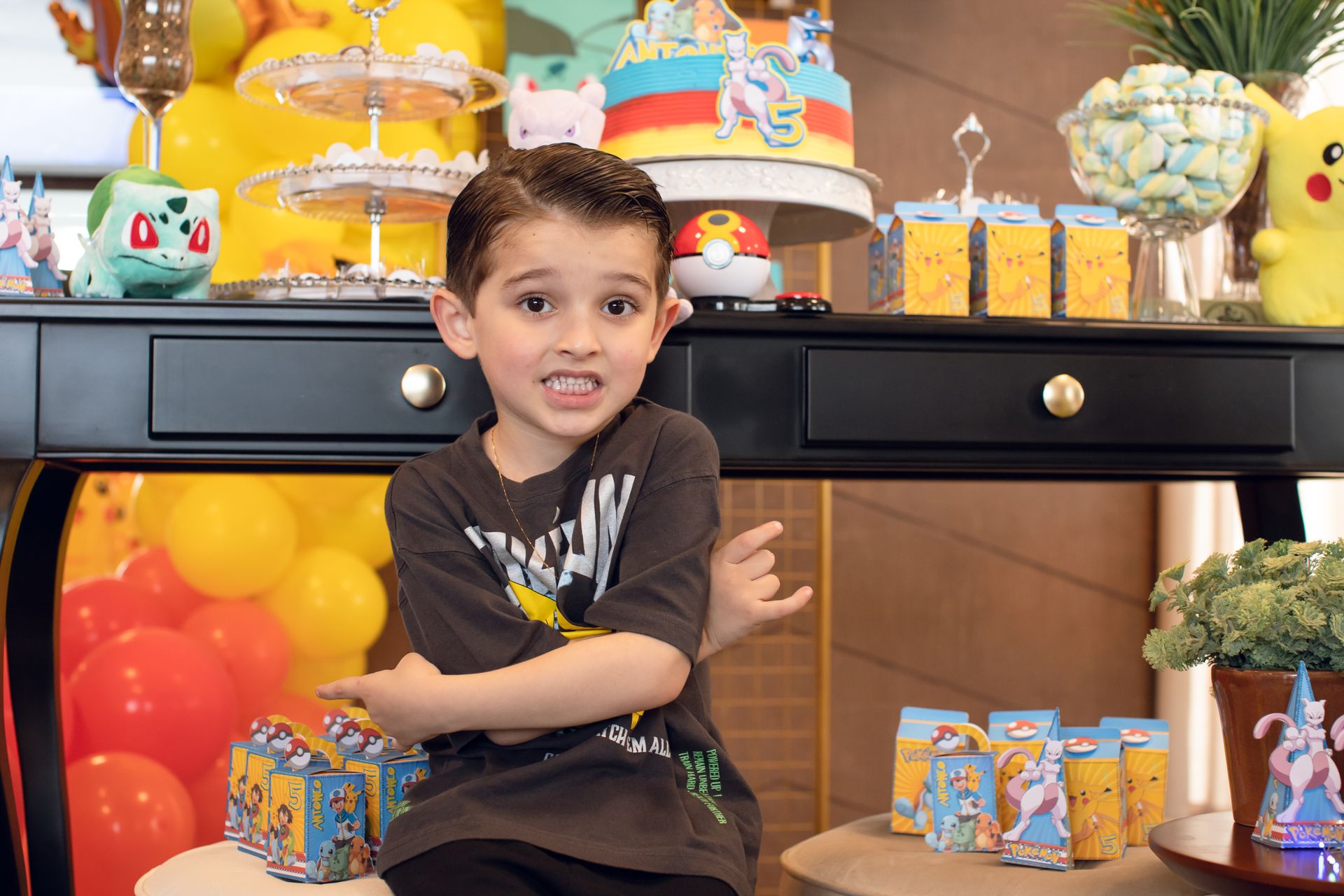 Antônio - 5 anos - 2 - 0