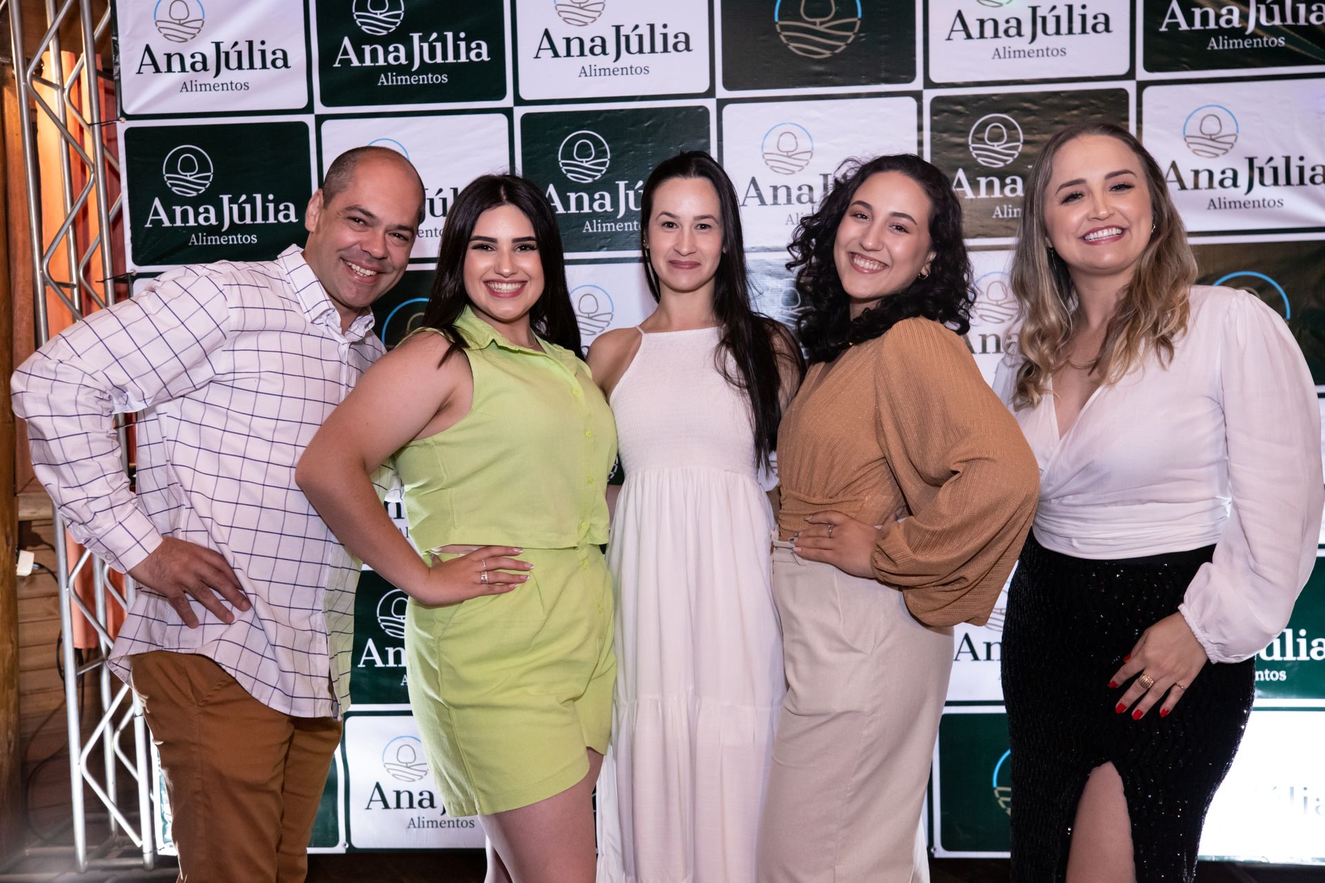 Ana Júlia - Confraternização - 2 - 0