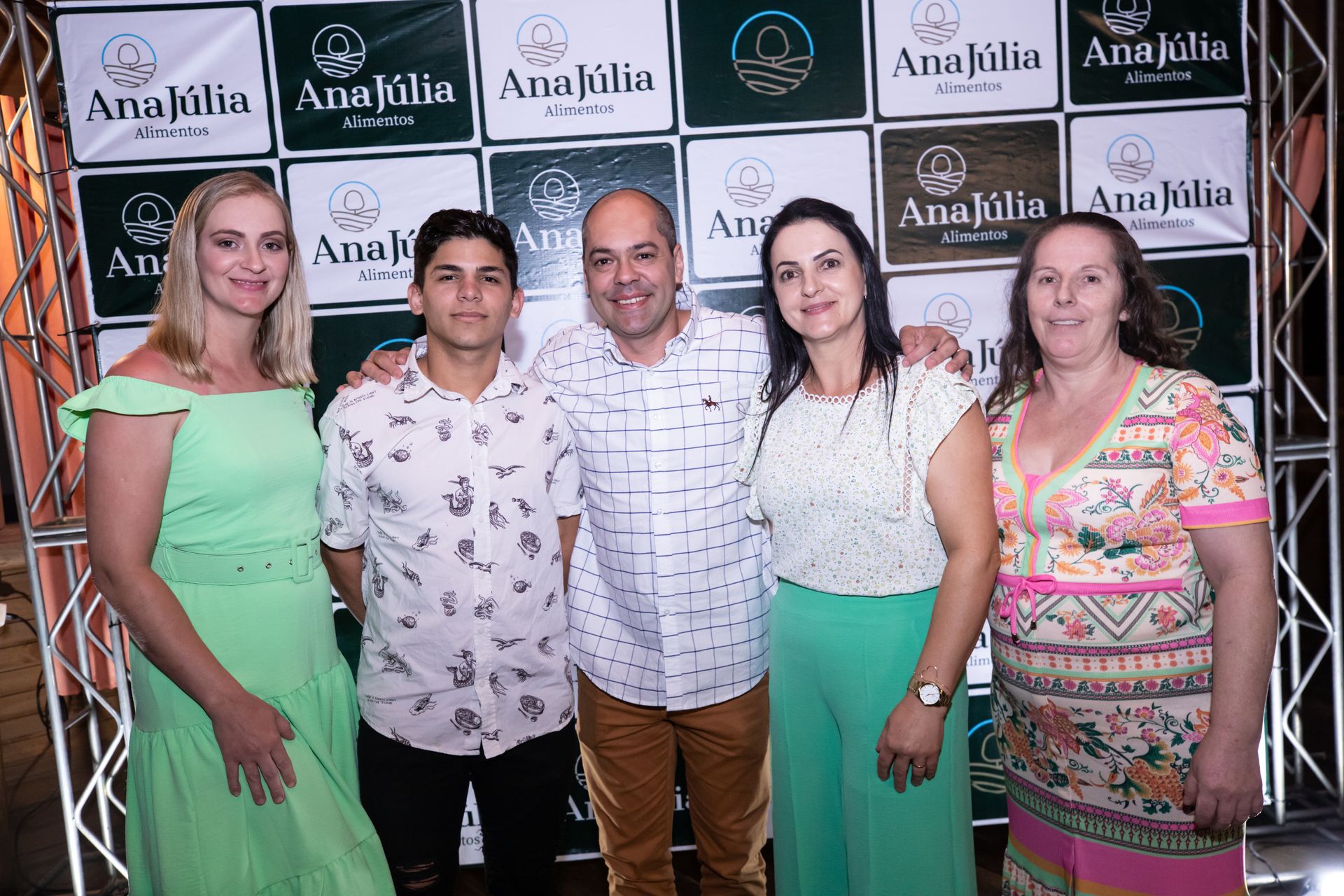 Ana Júlia - Confraternização - 2 - 0