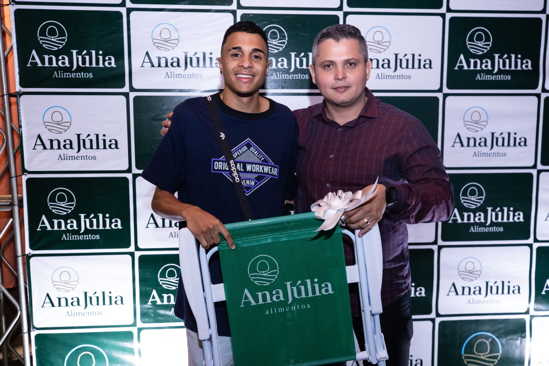 Ana Júlia - Confraternização - 2 - 0