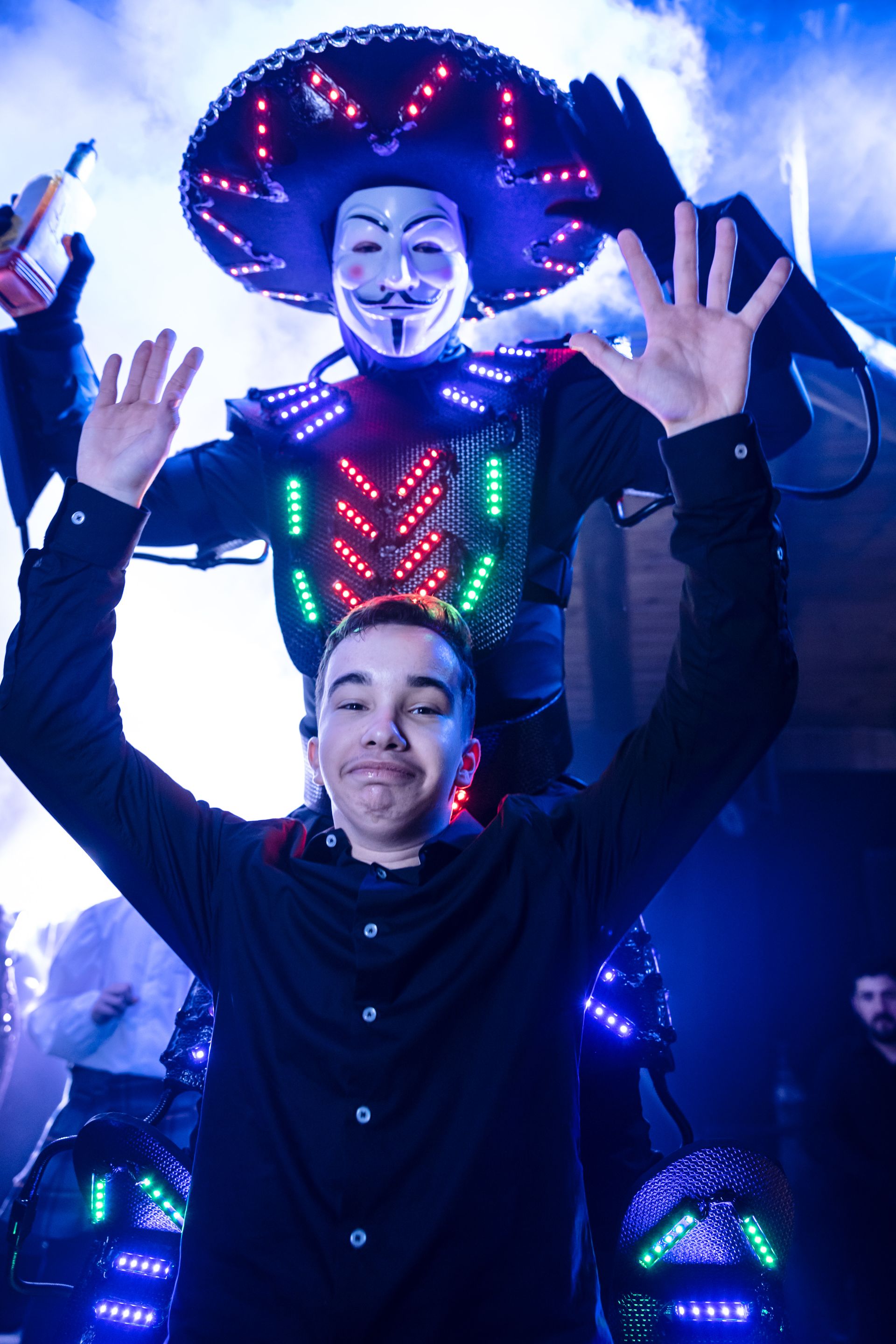 Gustavo - 18 anos - 2 - 0